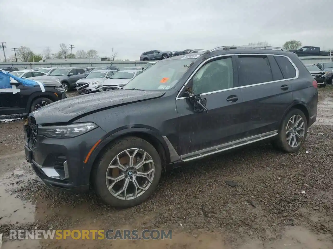 1 Photograph of a damaged car 5UXCW2C01M9G39459 BMW X7 2021