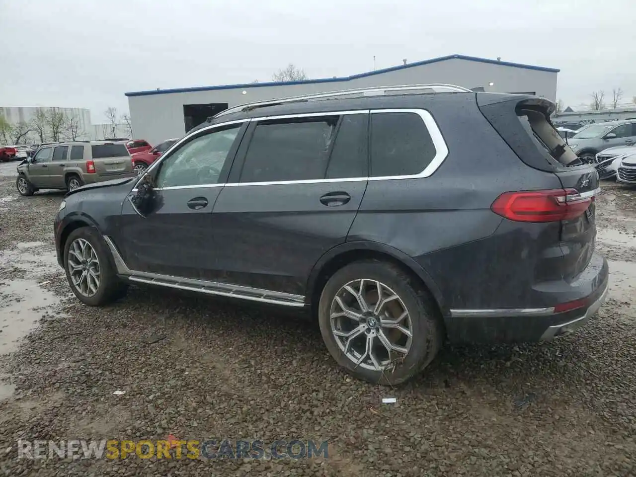 2 Photograph of a damaged car 5UXCW2C01M9G39459 BMW X7 2021