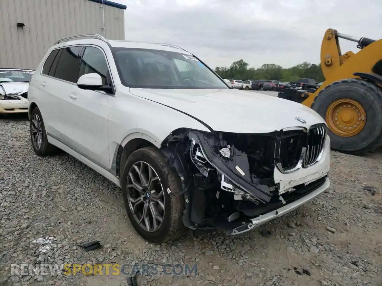 1 Photograph of a damaged car 5UXCW2C01M9H13737 BMW X7 2021
