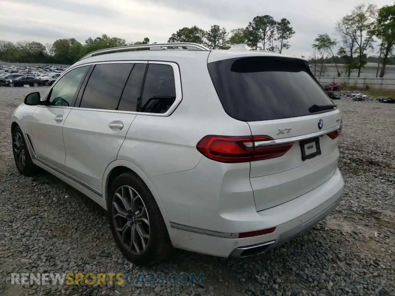 3 Photograph of a damaged car 5UXCW2C01M9H13737 BMW X7 2021