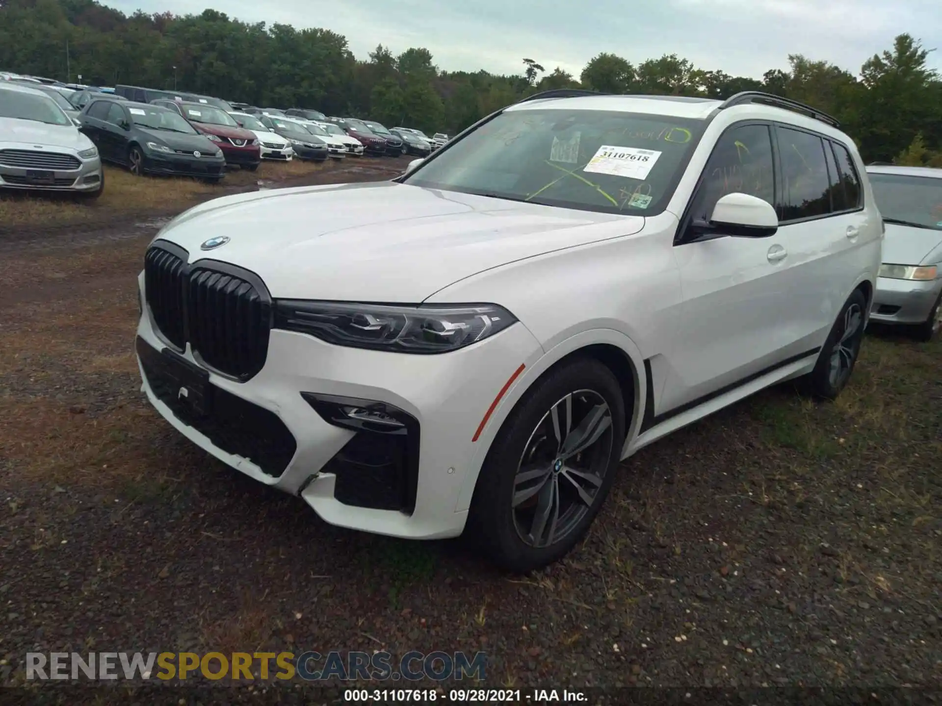 2 Photograph of a damaged car 5UXCW2C02M9E17397 BMW X7 2021