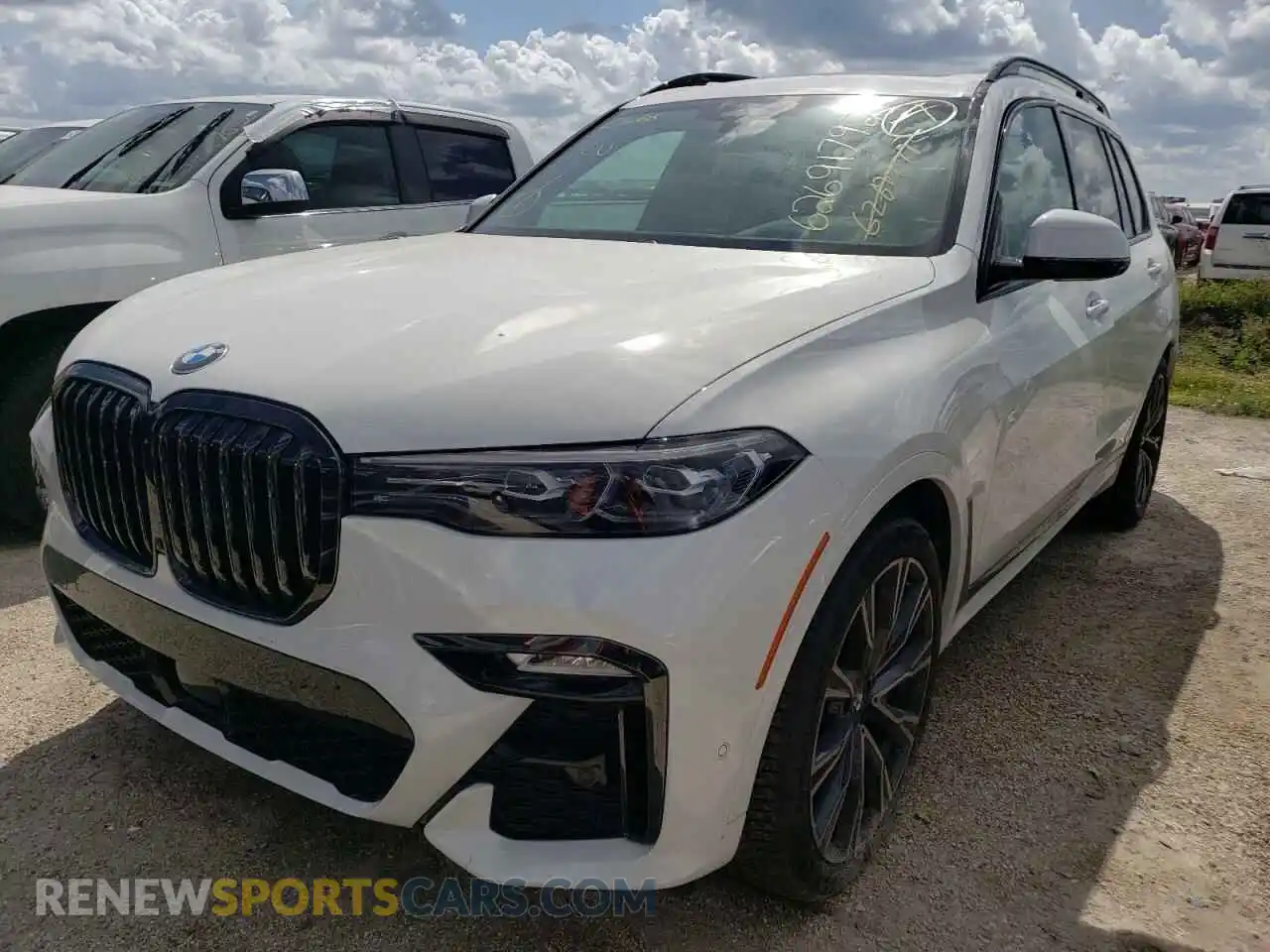 2 fotografías del automóvil dañado 5UXCW2C02M9E43451 BMW X7 2021