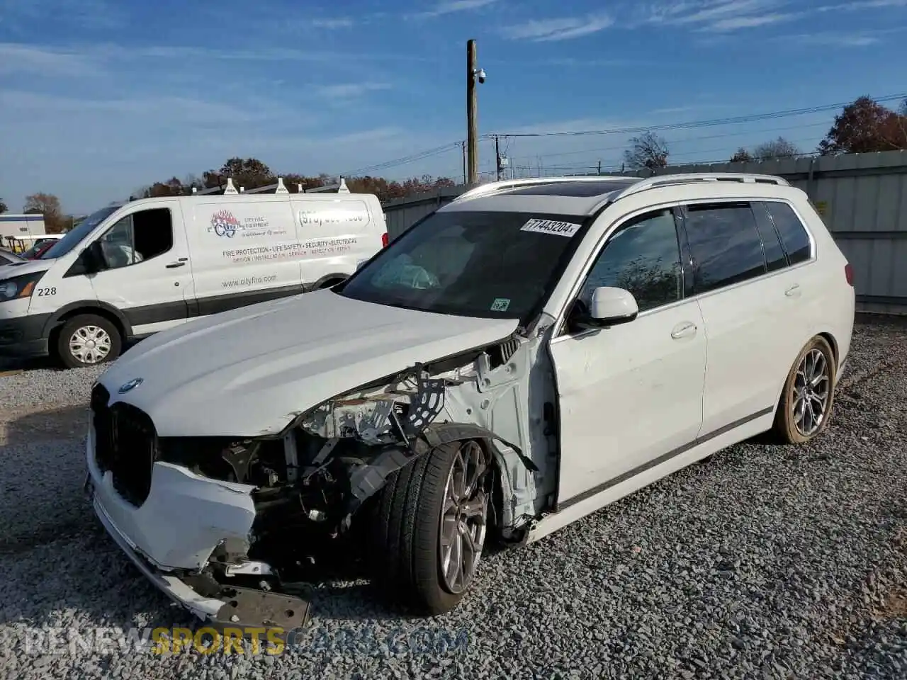 1 Photograph of a damaged car 5UXCW2C02M9E80080 BMW X7 2021