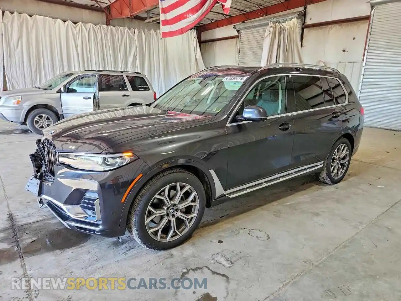 1 Photograph of a damaged car 5UXCW2C02M9G92607 BMW X7 2021