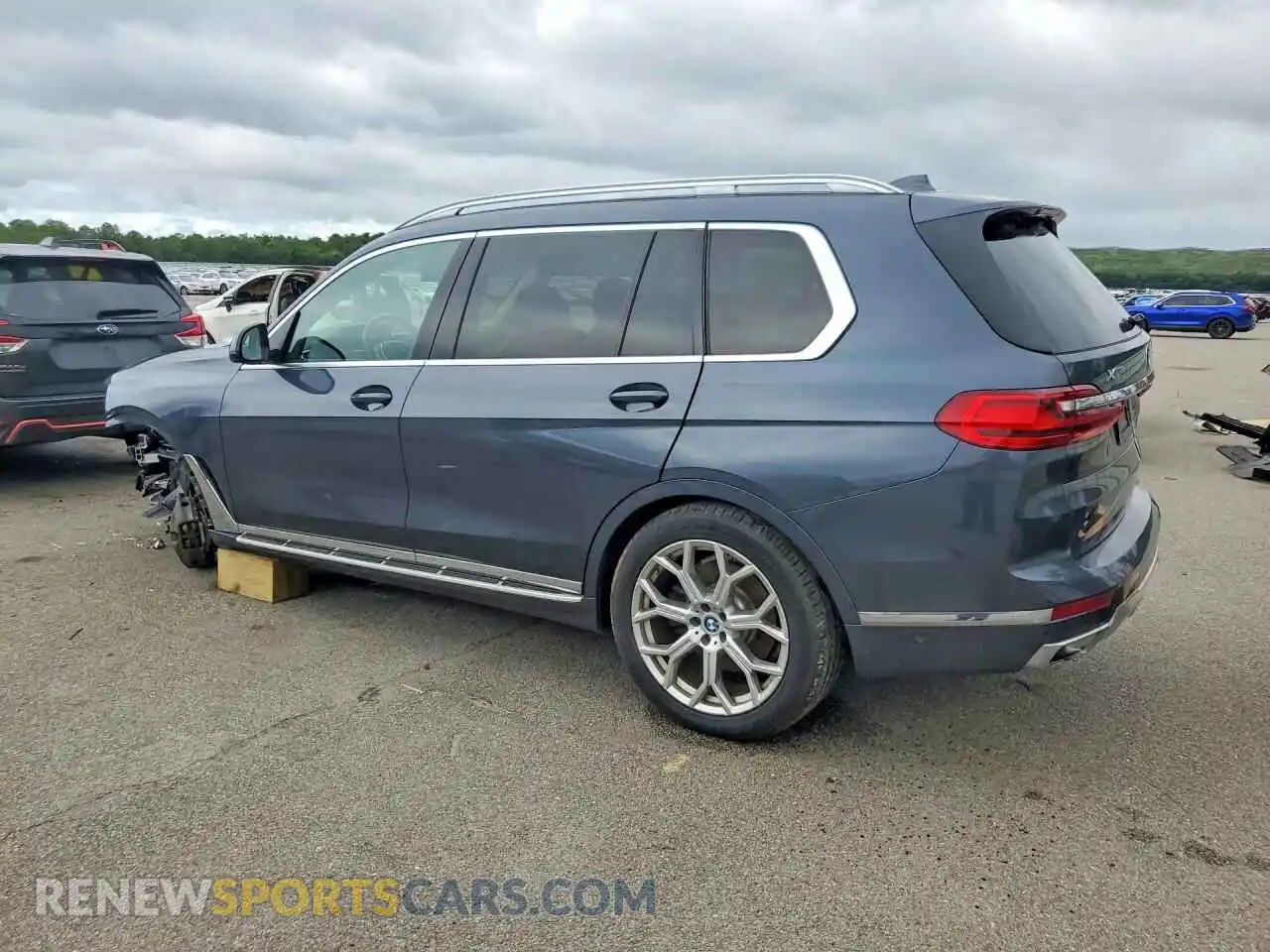 2 fotografías del automóvil dañado 5UXCW2C03M9E31518 BMW X7 2021
