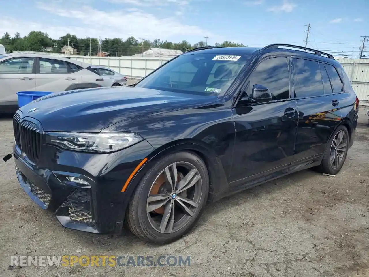 1 Photograph of a damaged car 5UXCW2C03M9F83962 BMW X7 2021