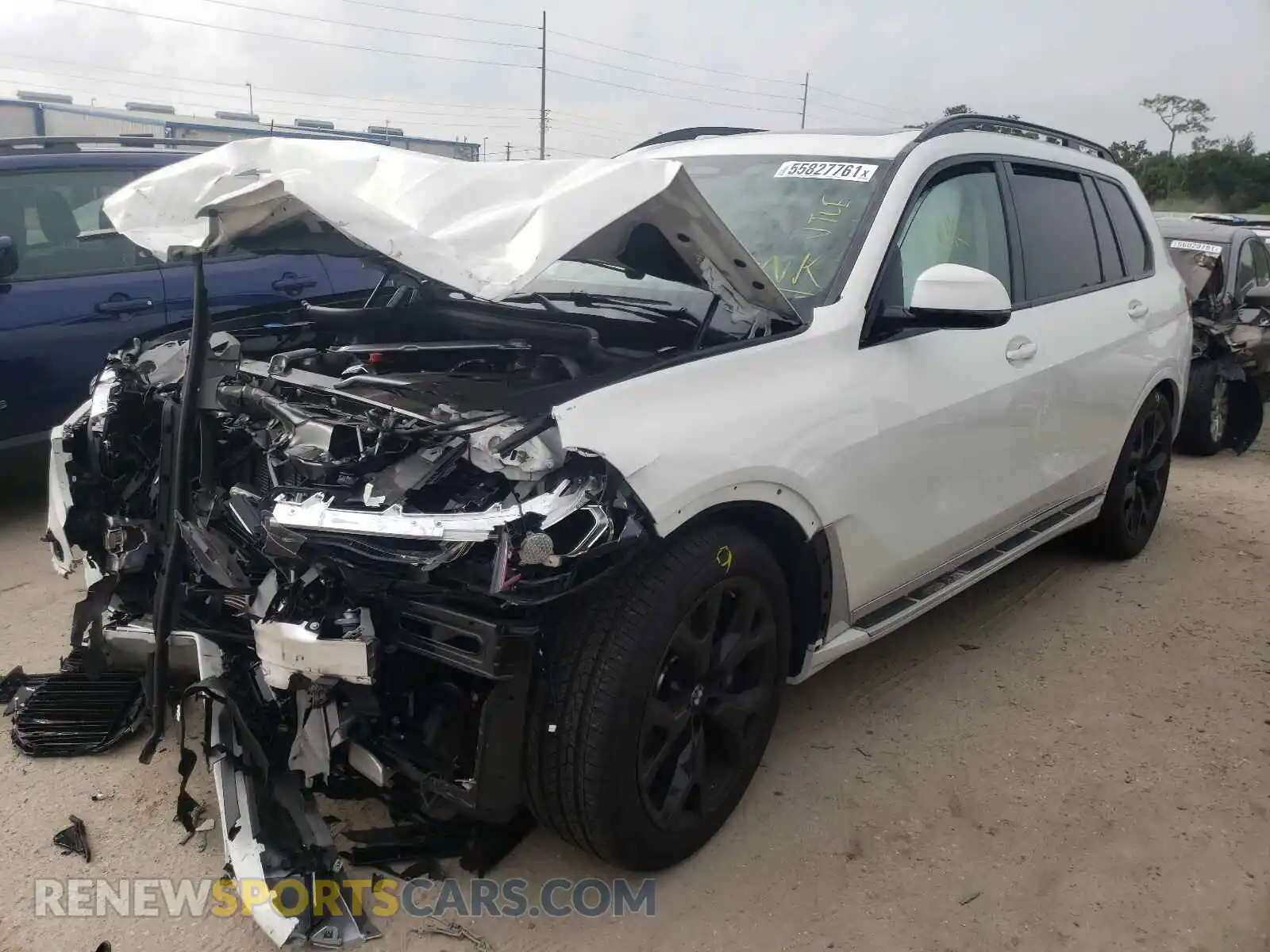 2 Photograph of a damaged car 5UXCW2C03M9G23389 BMW X7 2021
