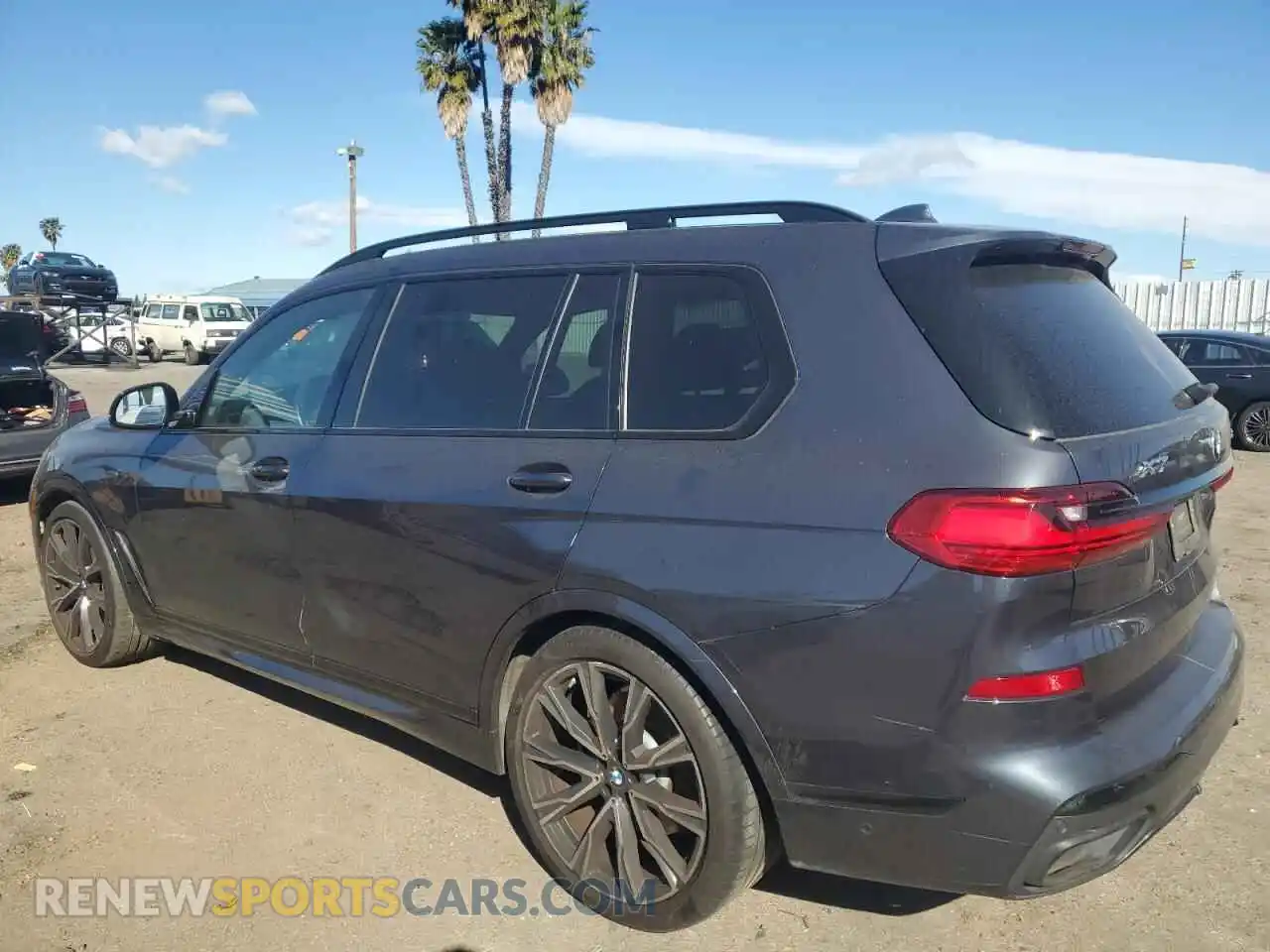 2 Photograph of a damaged car 5UXCW2C03M9G60636 BMW X7 2021