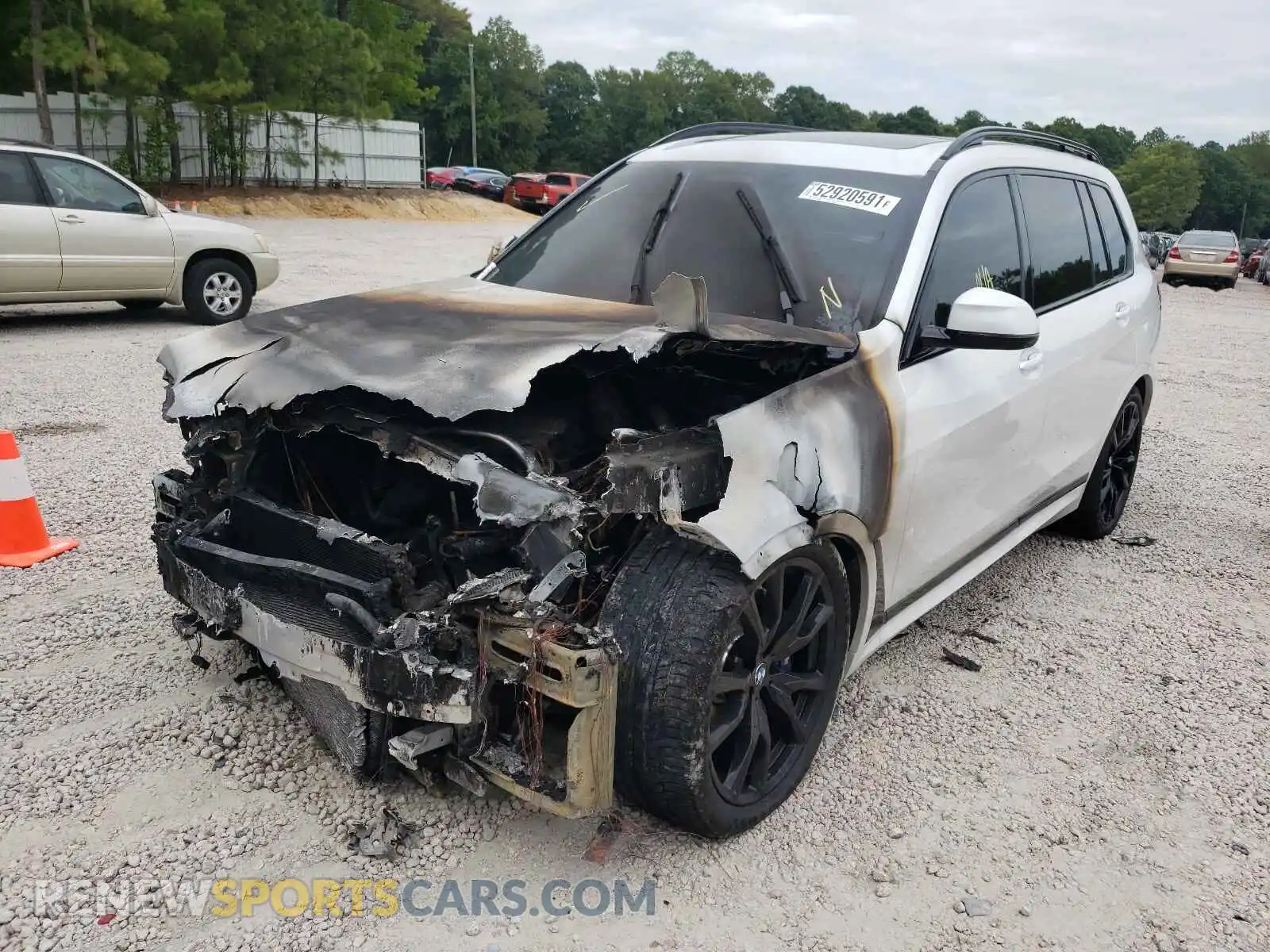 2 fotografías del automóvil dañado 5UXCW2C03M9H67153 BMW X7 2021