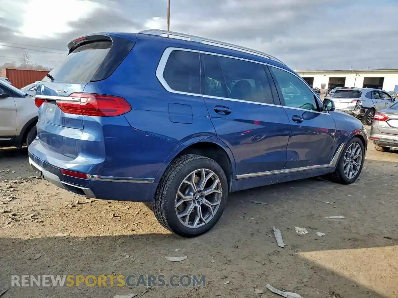 3 Photograph of a damaged car 5UXCW2C04M9D95953 BMW X7 2021