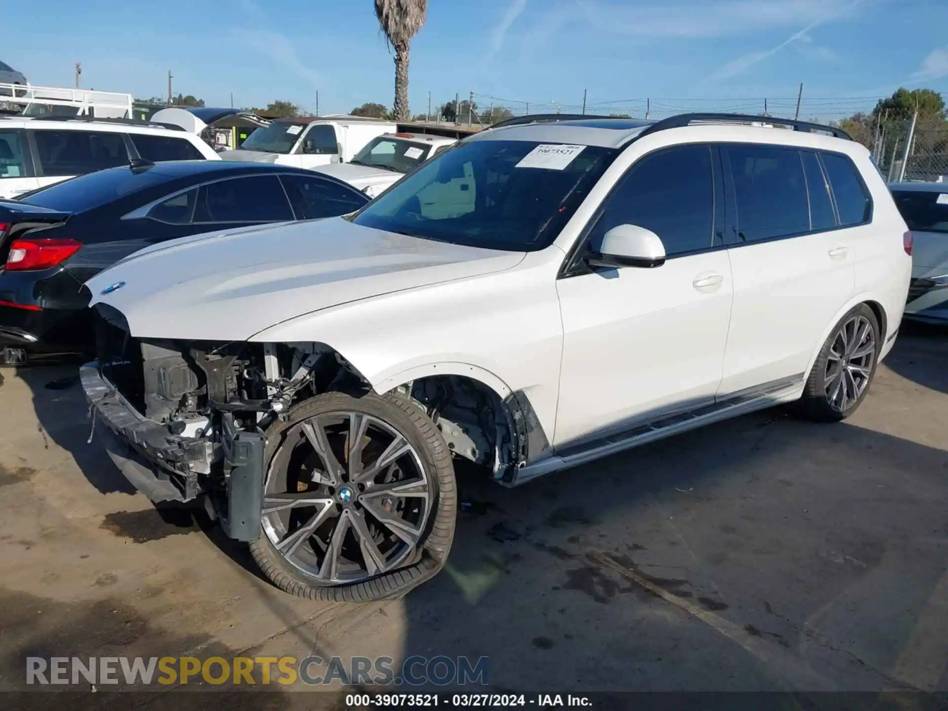 2 Photograph of a damaged car 5UXCW2C04M9E76032 BMW X7 2021