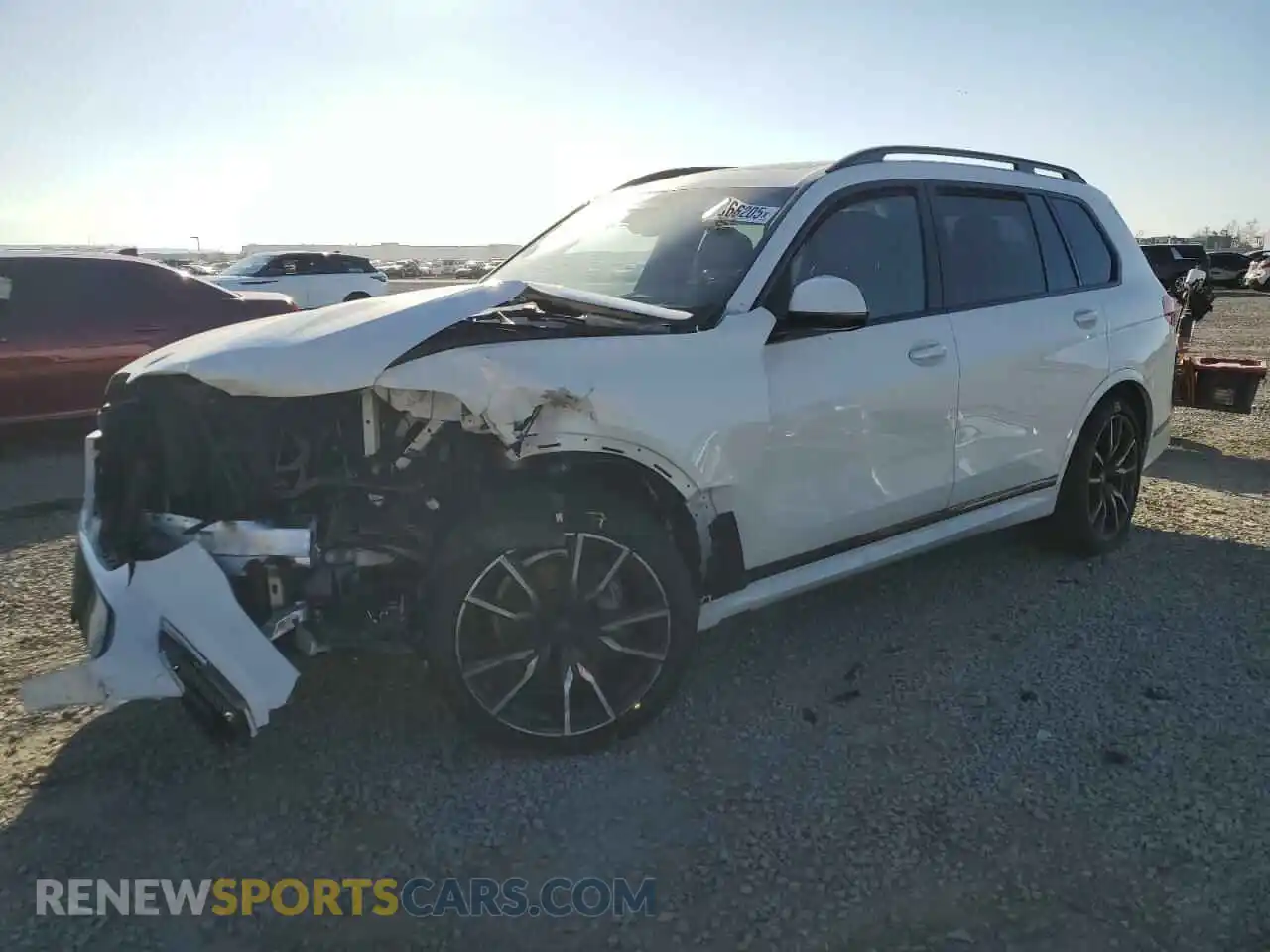 1 Photograph of a damaged car 5UXCW2C04M9G15348 BMW X7 2021