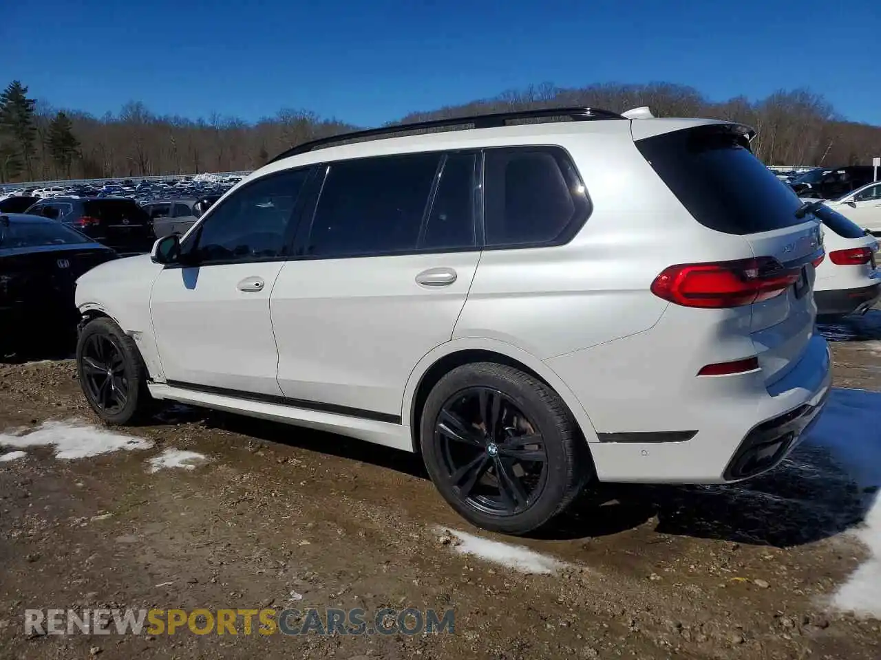 2 Photograph of a damaged car 5UXCW2C05M9F59016 BMW X7 2021