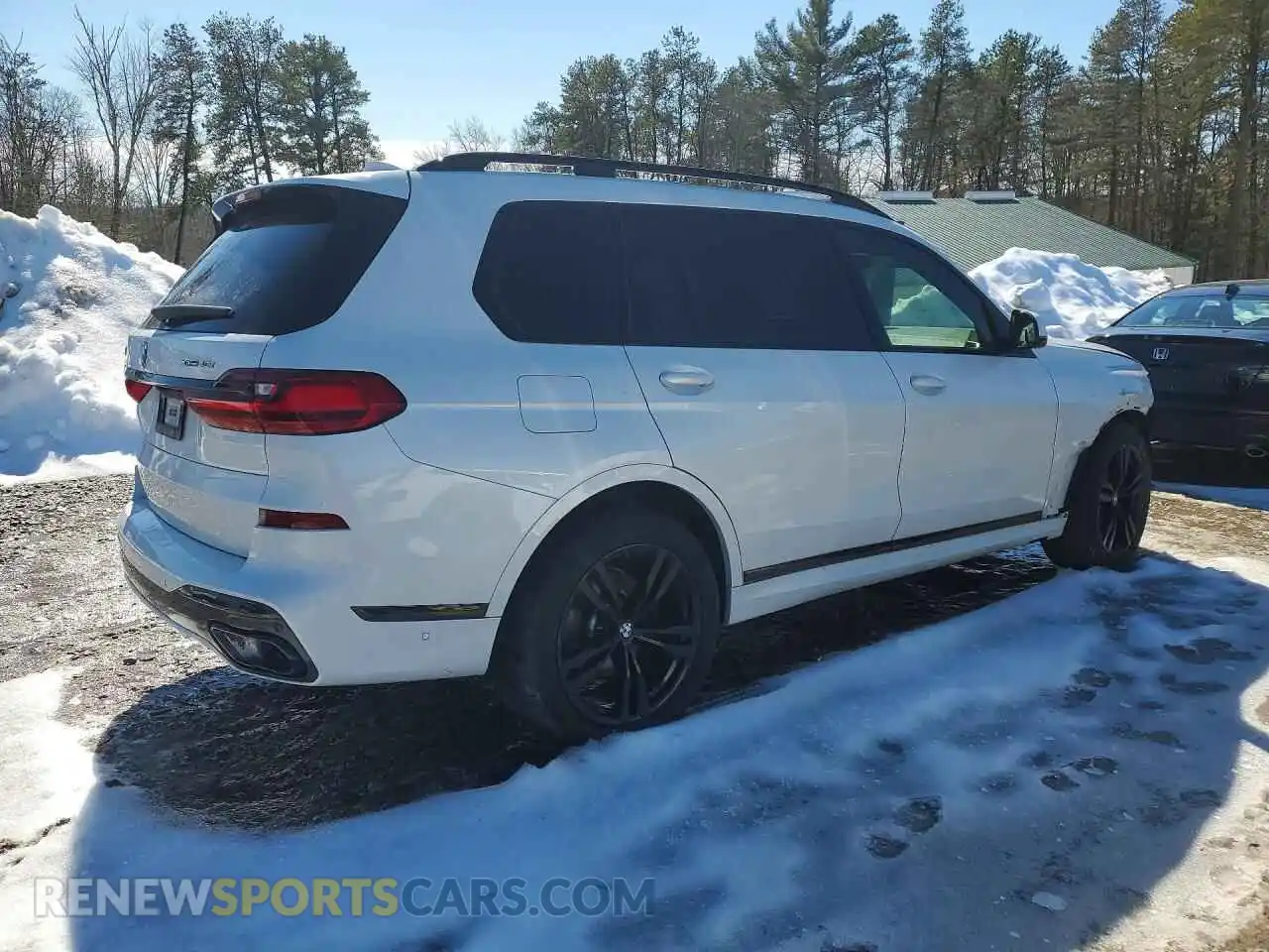3 Photograph of a damaged car 5UXCW2C05M9F59016 BMW X7 2021