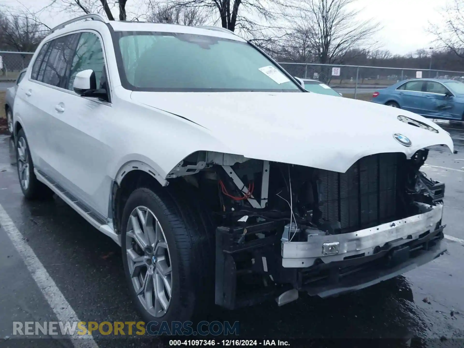 1 Photograph of a damaged car 5UXCW2C06M9D88695 BMW X7 2021