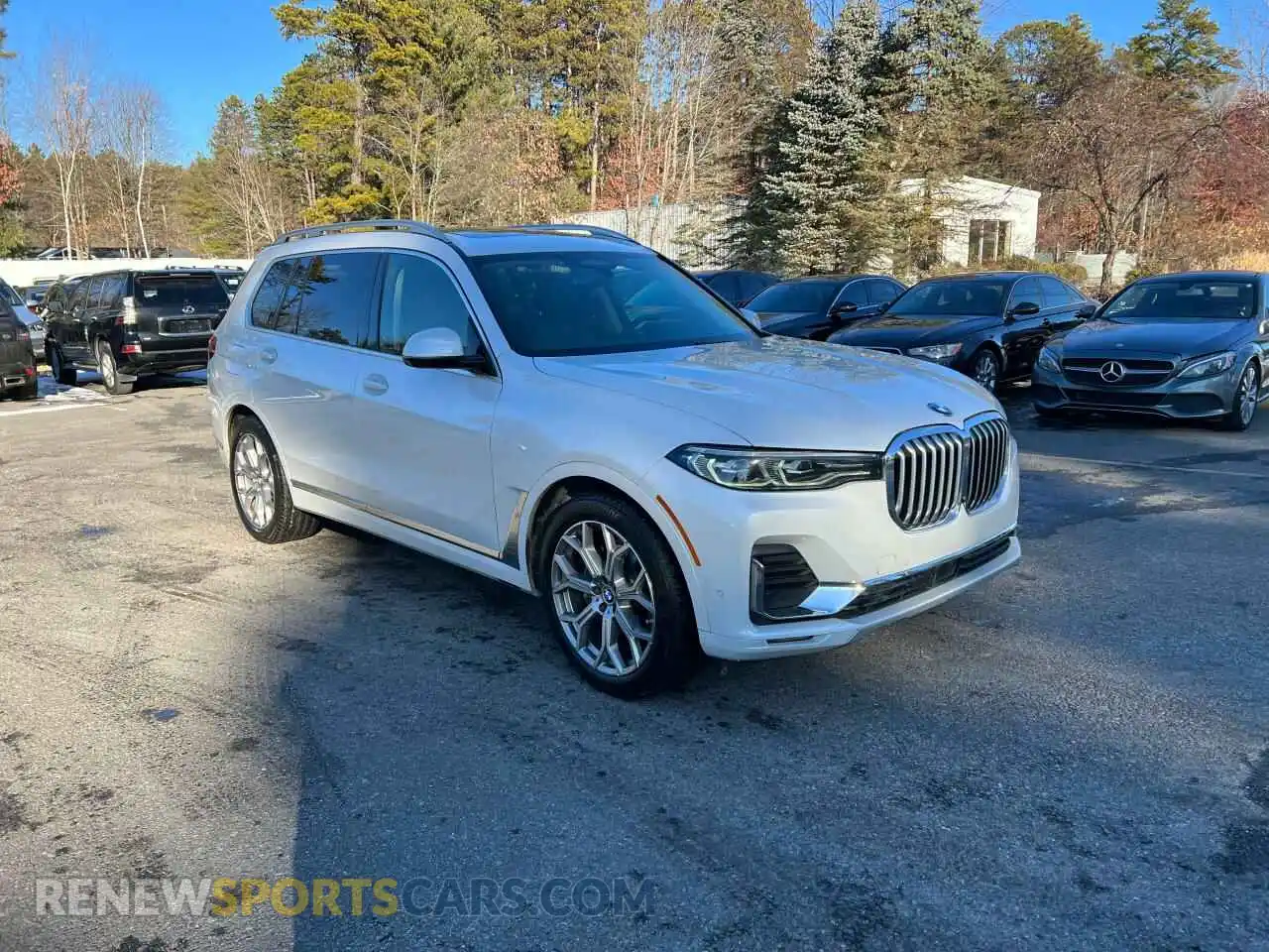 1 Photograph of a damaged car 5UXCW2C06M9E26927 BMW X7 2021