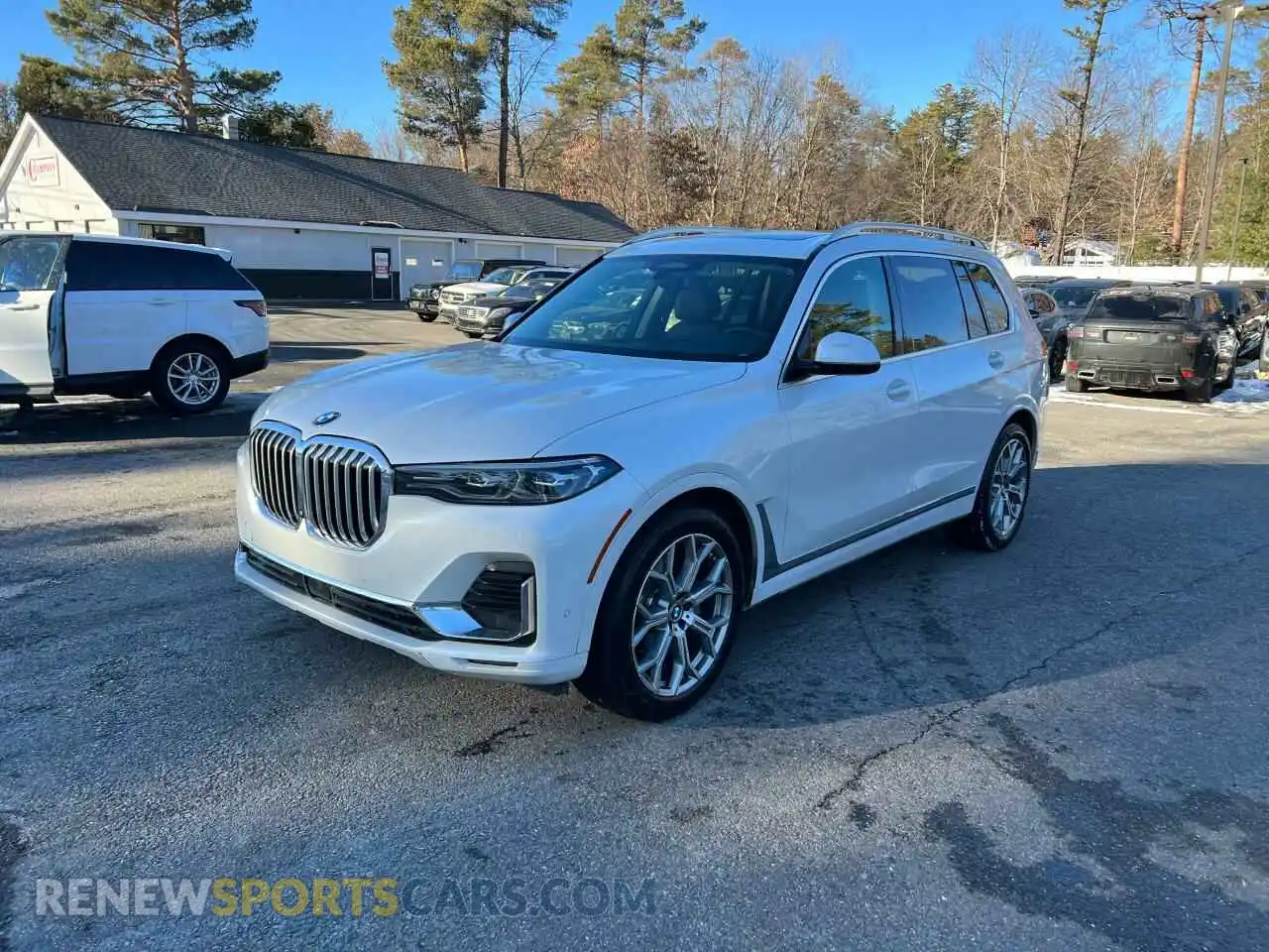 2 Photograph of a damaged car 5UXCW2C06M9E26927 BMW X7 2021