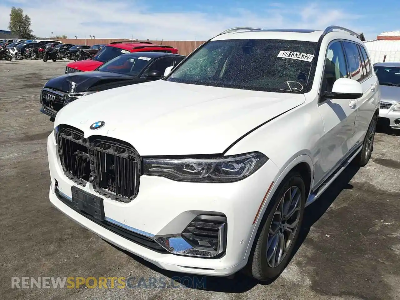 2 Photograph of a damaged car 5UXCW2C06M9F34108 BMW X7 2021