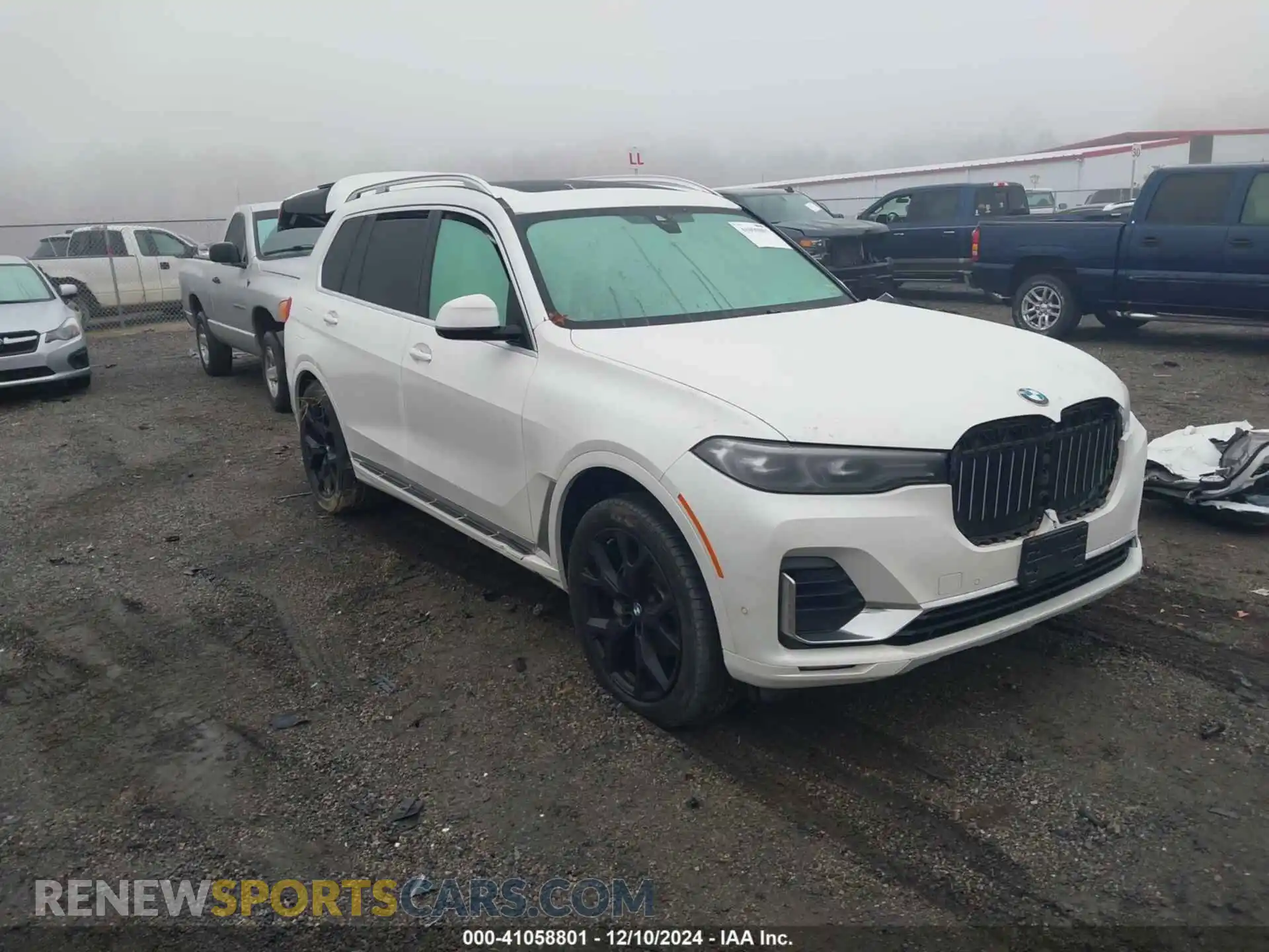 1 Photograph of a damaged car 5UXCW2C06M9G52157 BMW X7 2021