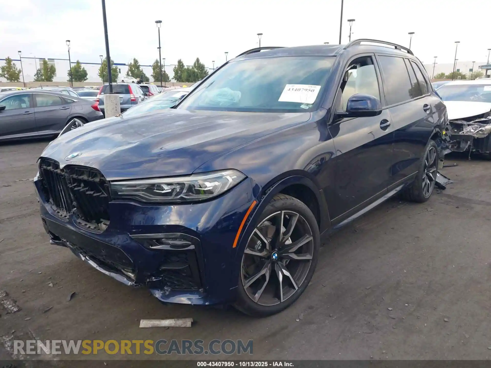 2 Photograph of a damaged car 5UXCW2C07M9G41278 BMW X7 2021