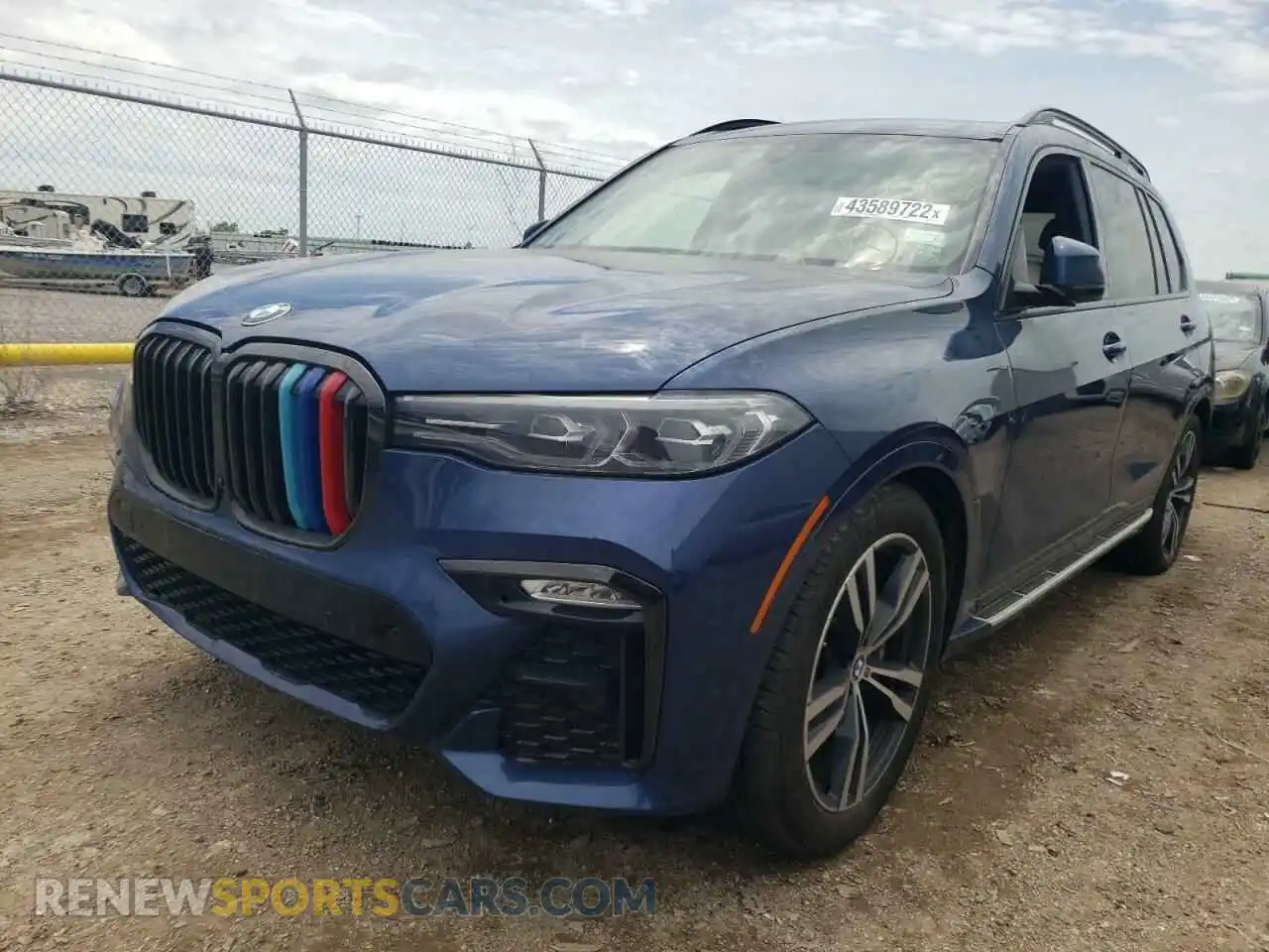 2 Photograph of a damaged car 5UXCW2C07M9G71137 BMW X7 2021
