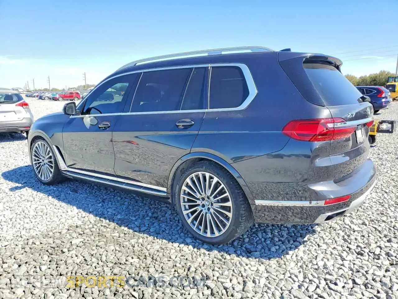 2 Photograph of a damaged car 5UXCW2C08M9E65079 BMW X7 2021