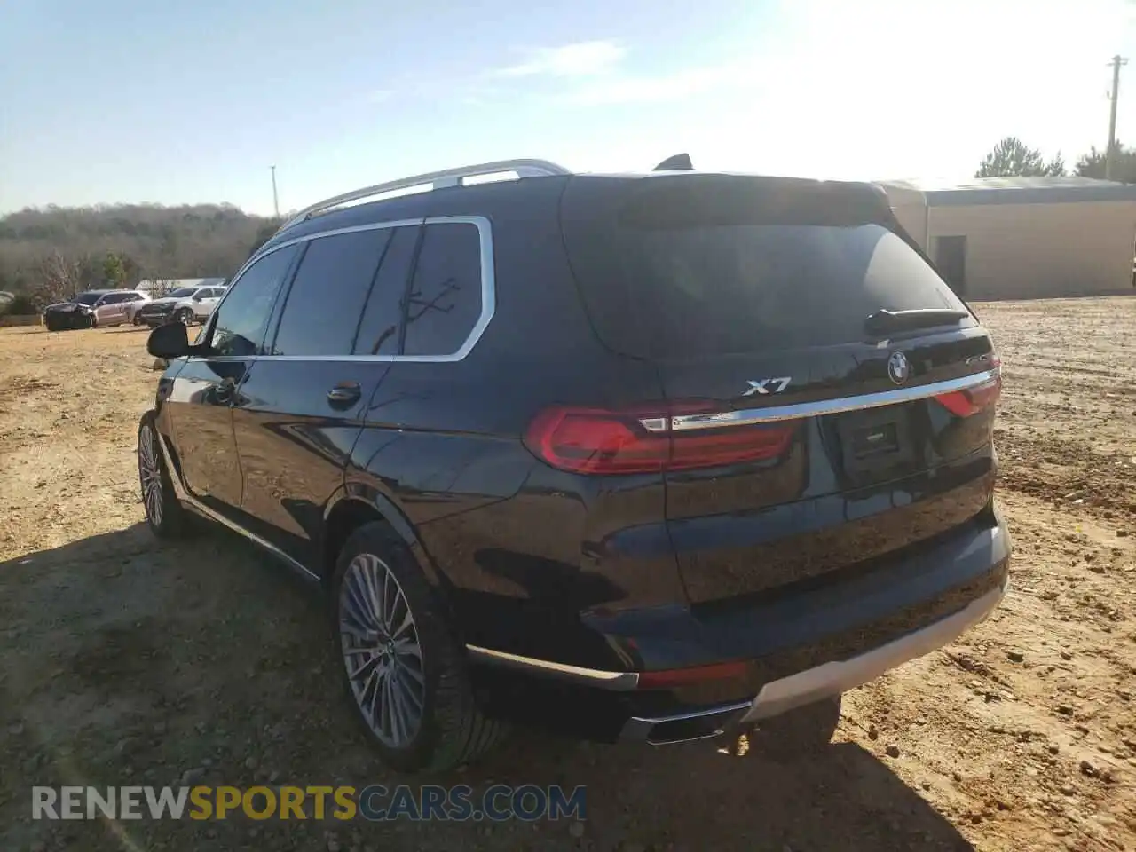 3 Photograph of a damaged car 5UXCW2C08M9H29742 BMW X7 2021