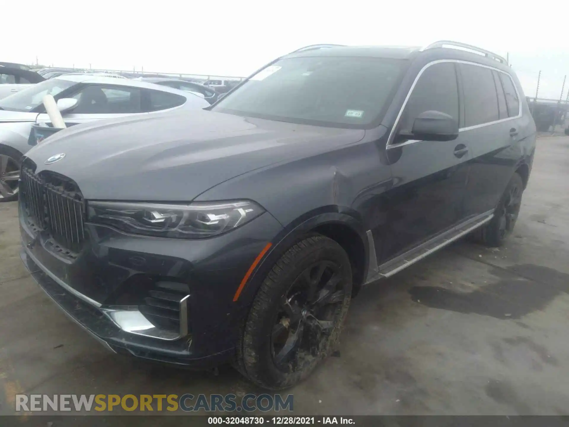 2 Photograph of a damaged car 5UXCW2C0XM9E40071 BMW X7 2021