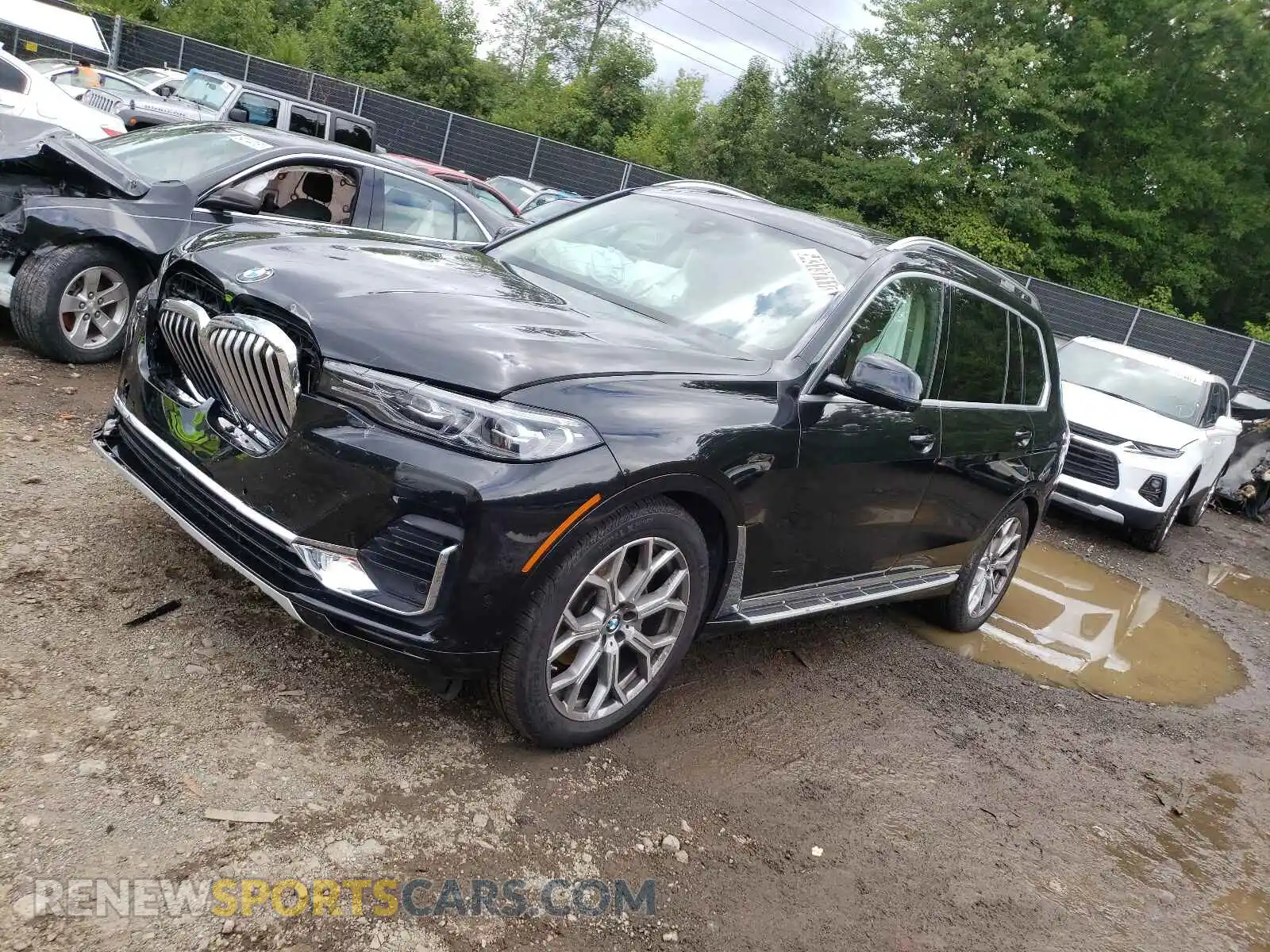 2 Photograph of a damaged car 5UXCW2C0XM9F67838 BMW X7 2021