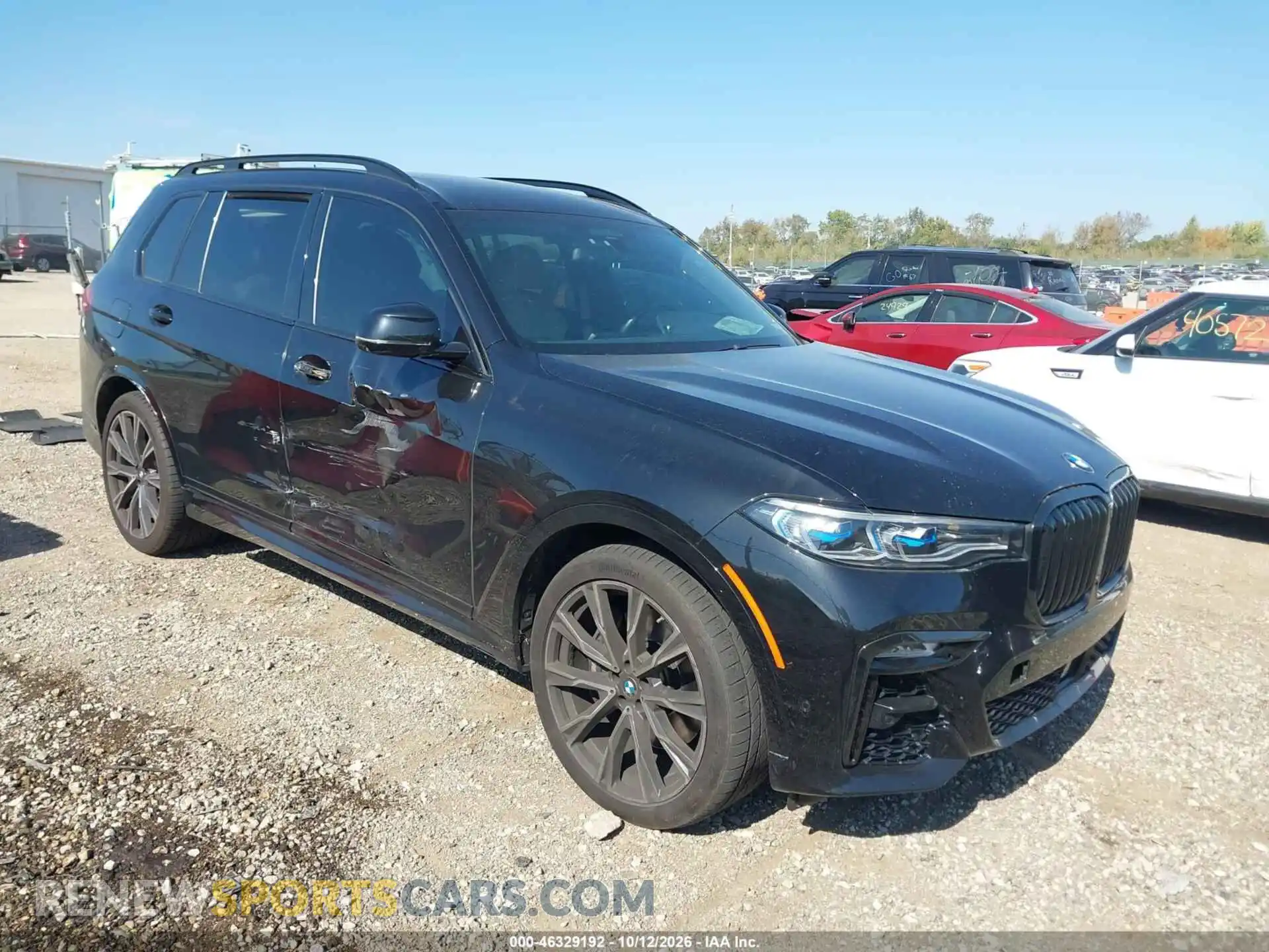 1 Photograph of a damaged car 5UXCX6C00M9E17290 BMW X7 2021