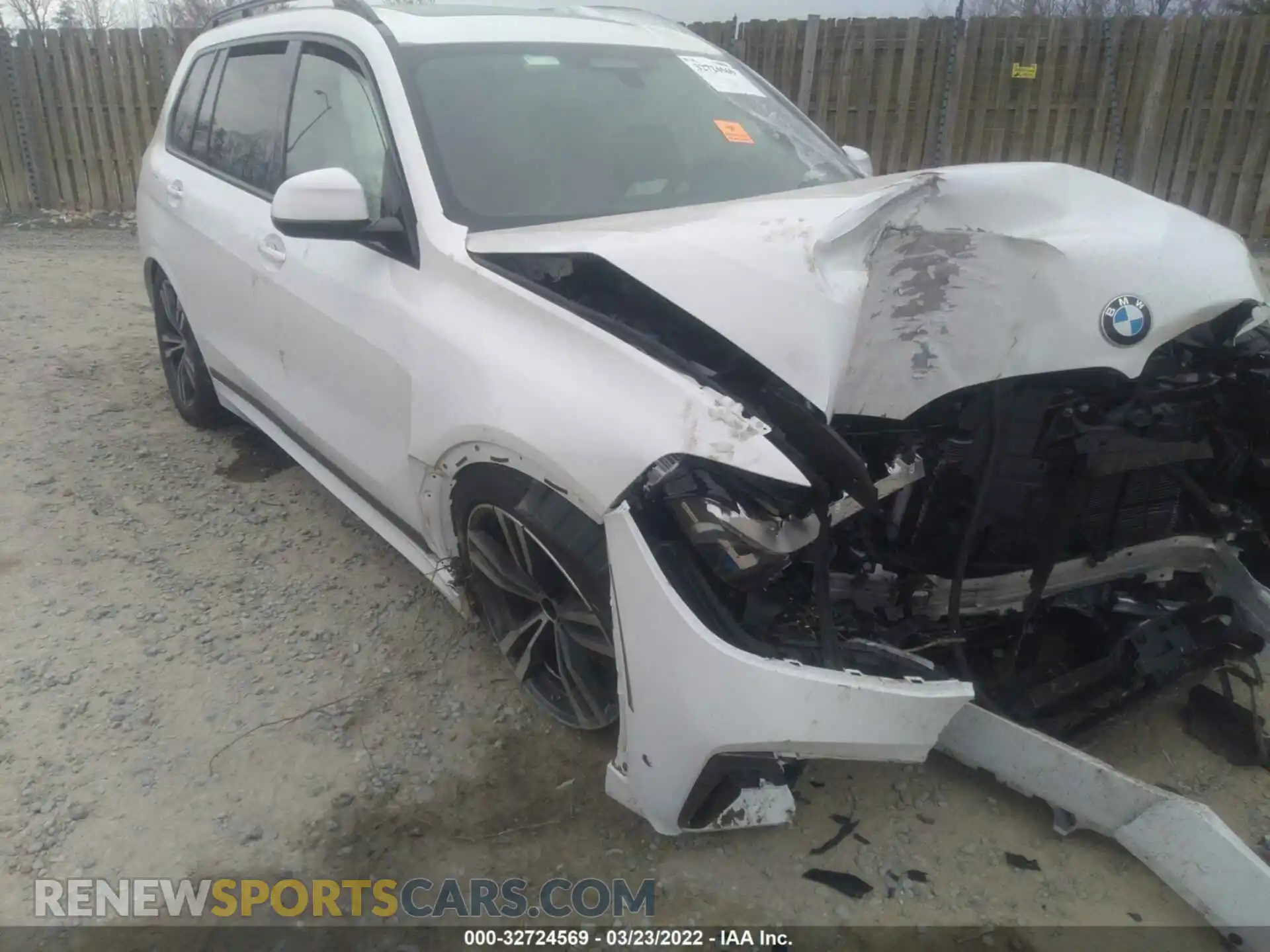 1 Photograph of a damaged car 5UXCX6C00M9E62259 BMW X7 2021