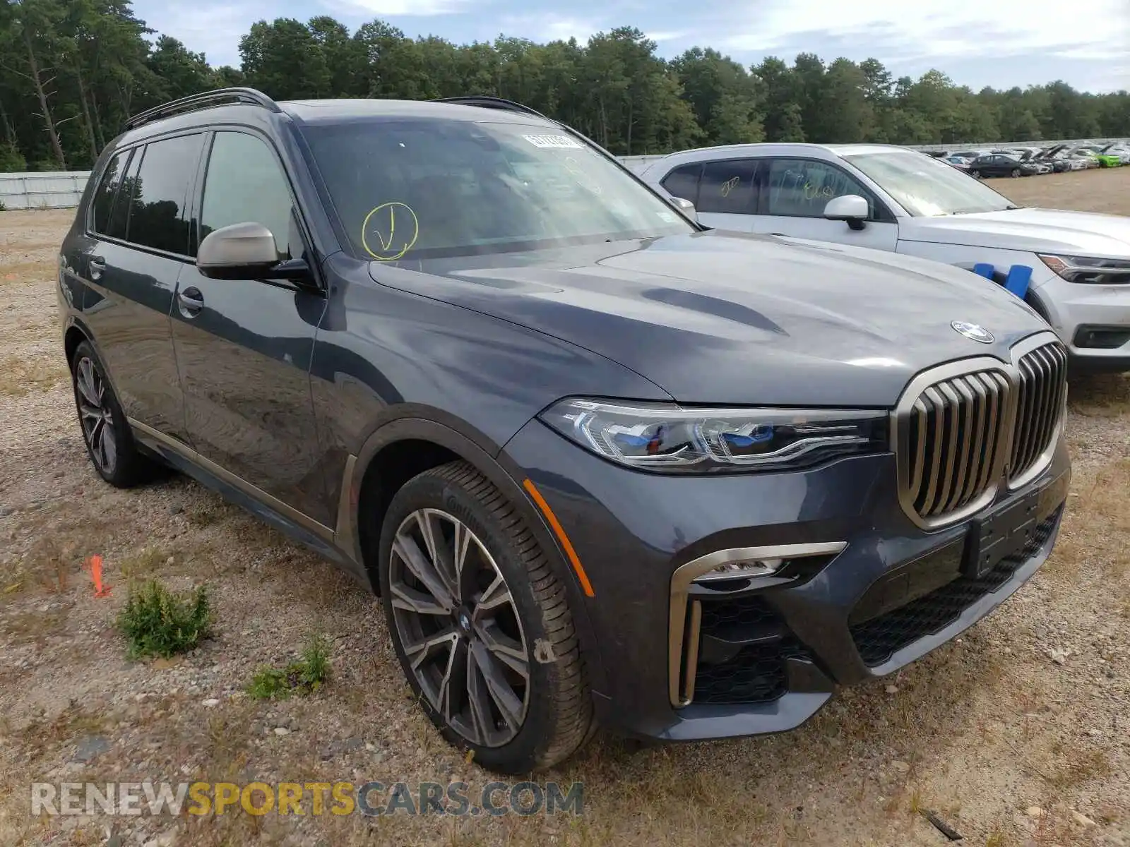1 Photograph of a damaged car 5UXCX6C02M9G78095 BMW X7 2021