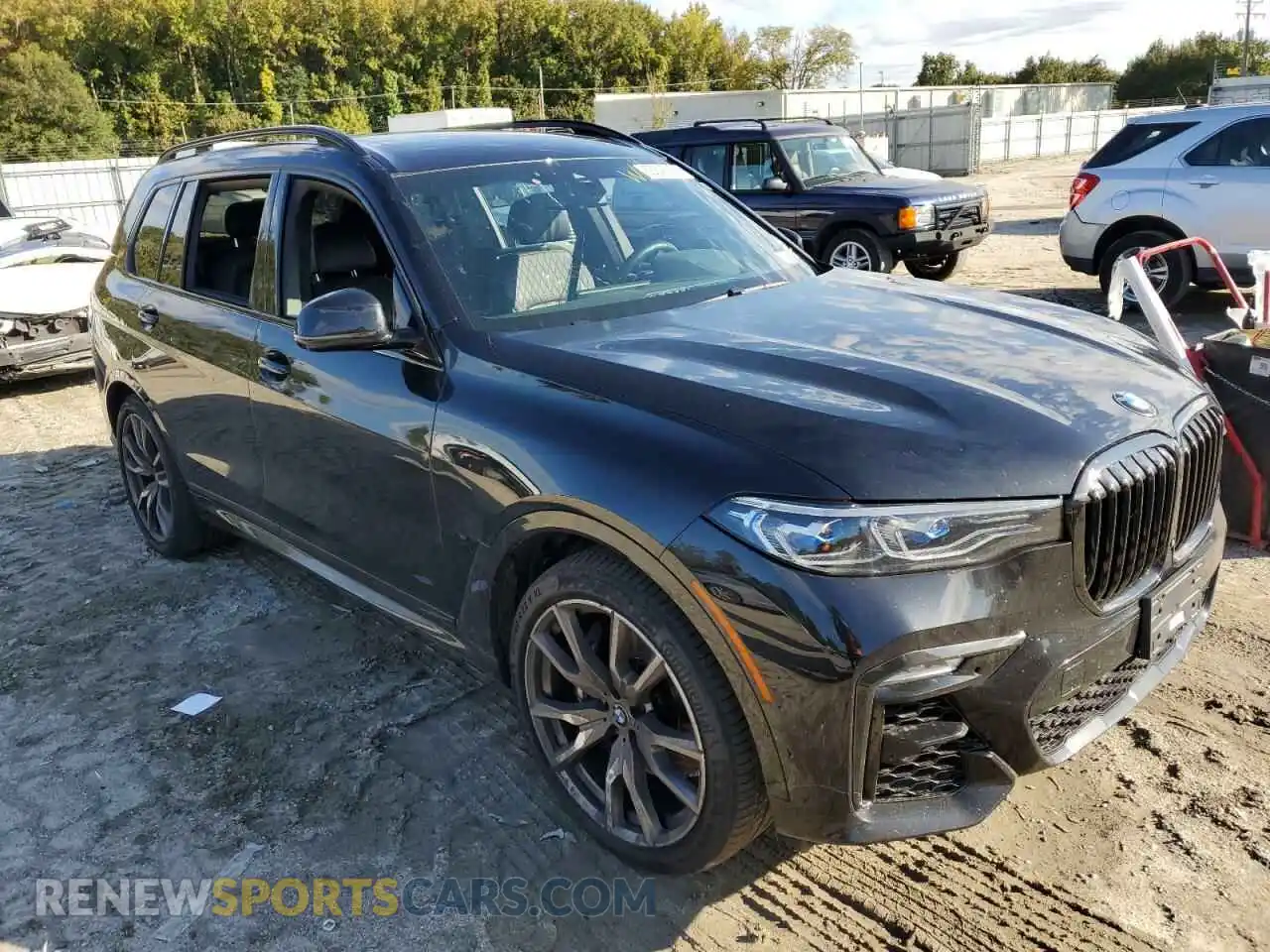 1 Photograph of a damaged car 5UXCX6C03M9F56975 BMW X7 2021