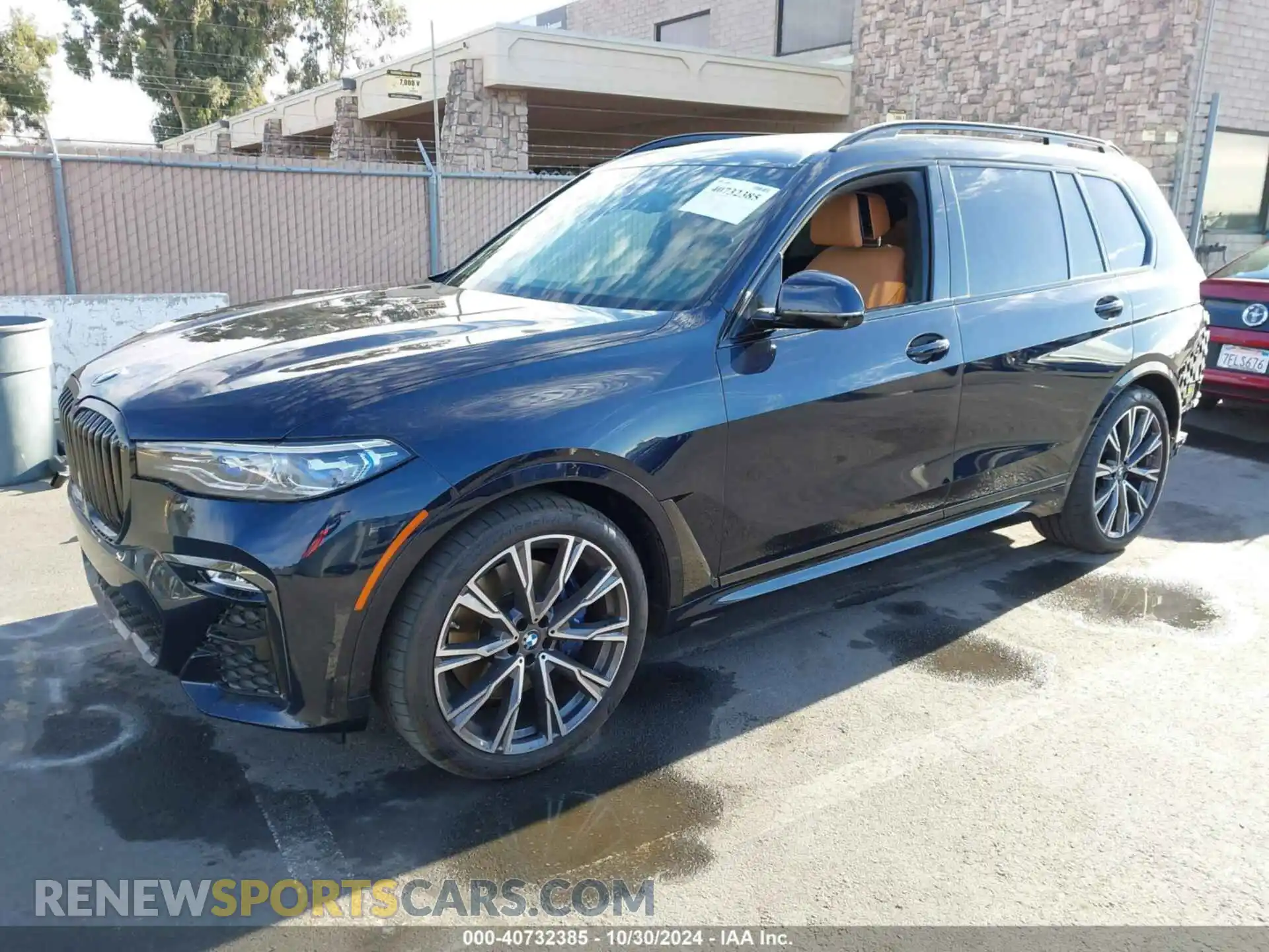 2 Photograph of a damaged car 5UXCX6C06M9H39335 BMW X7 2021