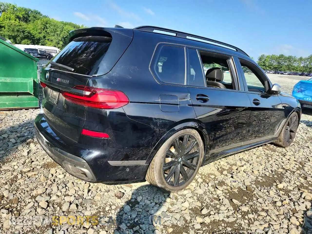 3 Photograph of a damaged car 5UXCX6C08M9F51514 BMW X7 2021