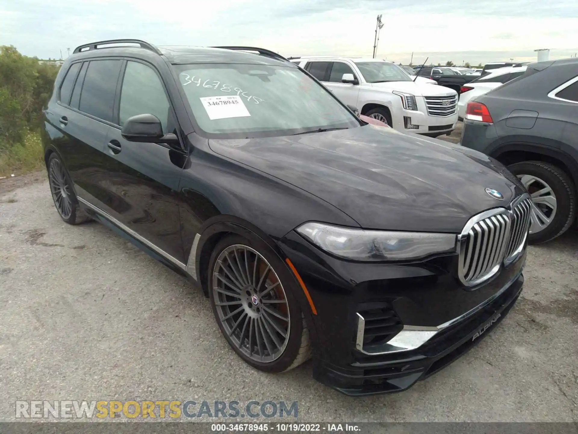 1 Photograph of a damaged car 5UXCX6C12M9F50738 BMW X7 2021