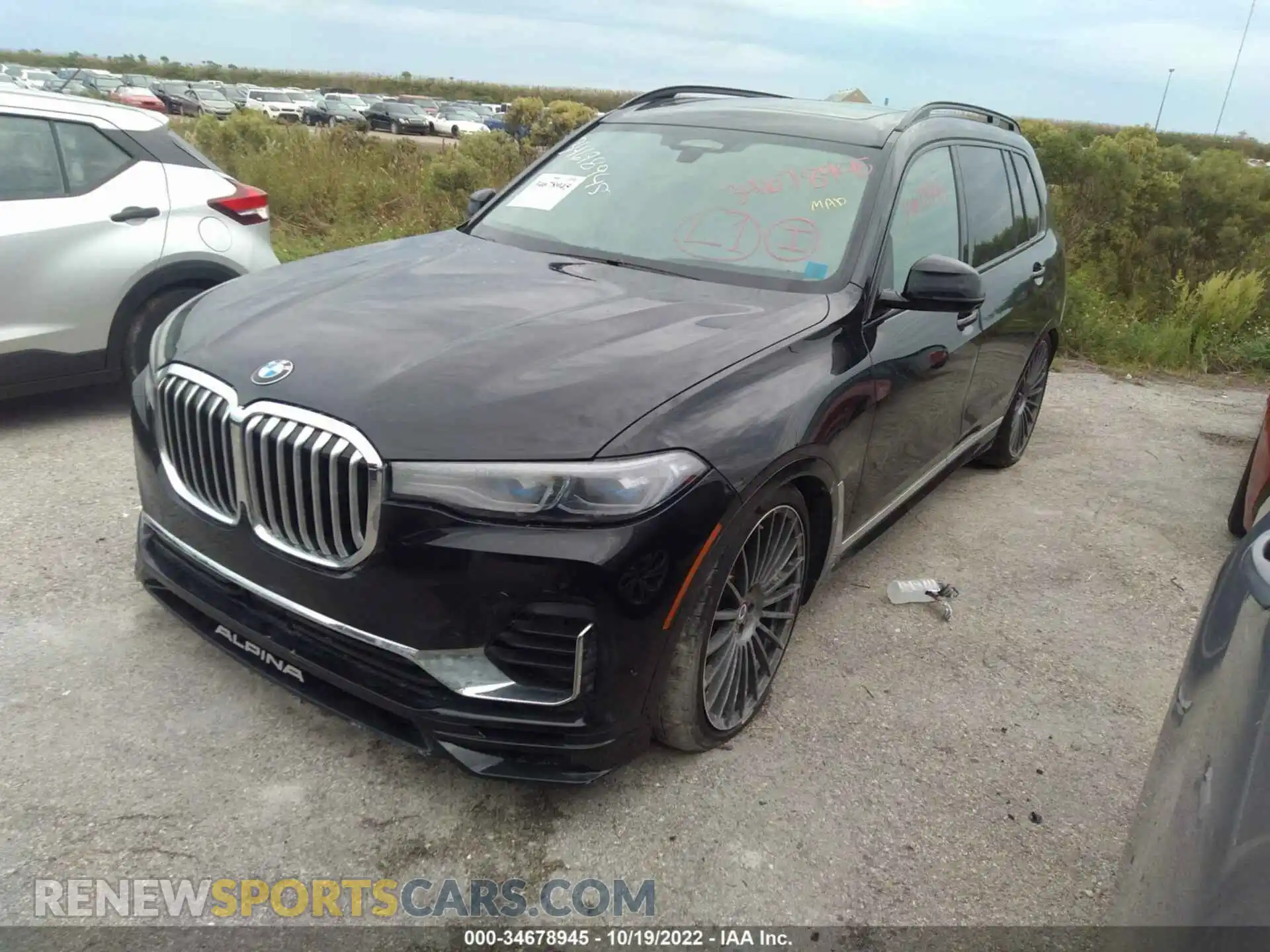 2 Photograph of a damaged car 5UXCX6C12M9F50738 BMW X7 2021