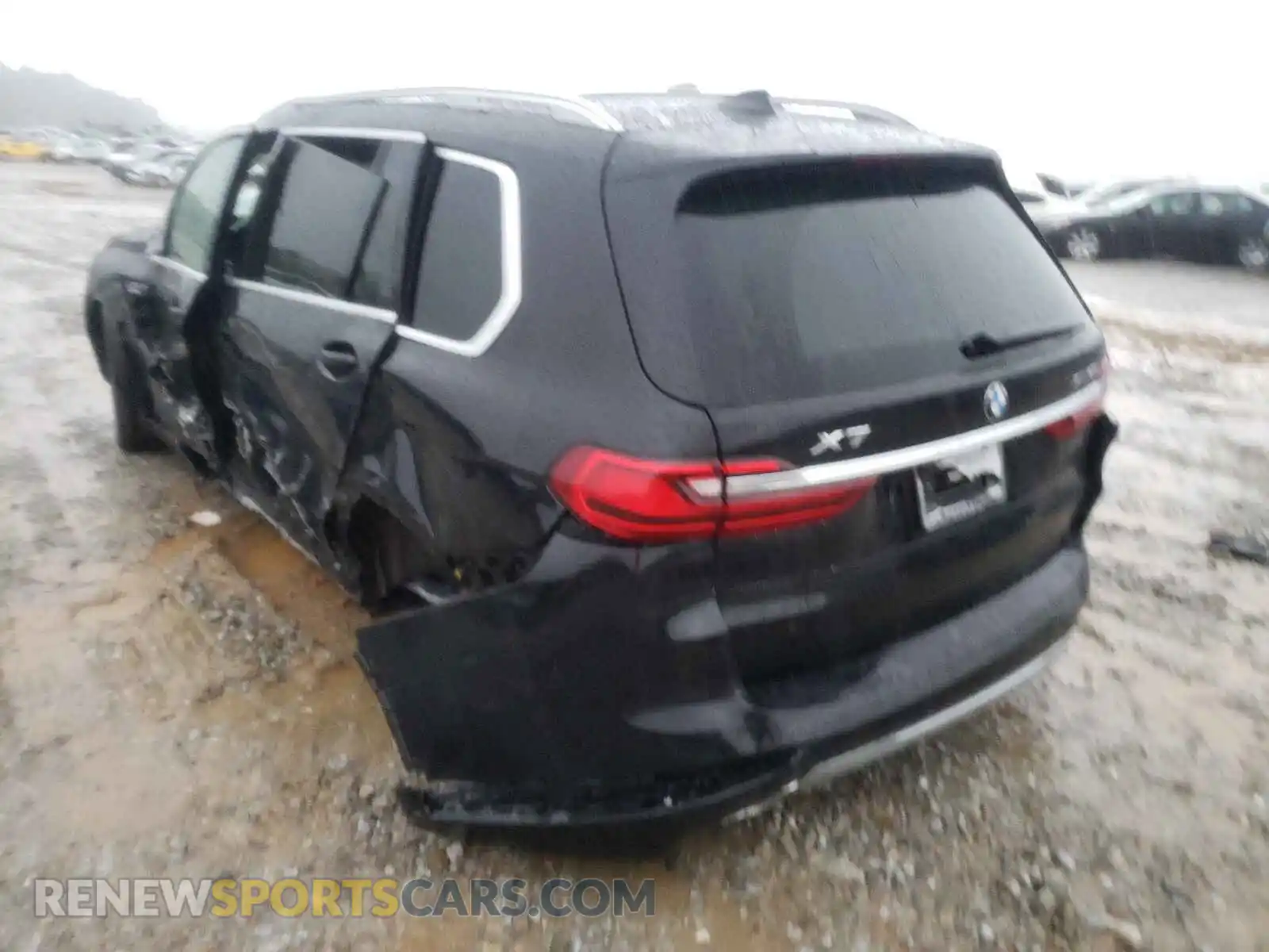 3 Photograph of a damaged car 5UXCW2C00N9J48735 BMW X7 2022