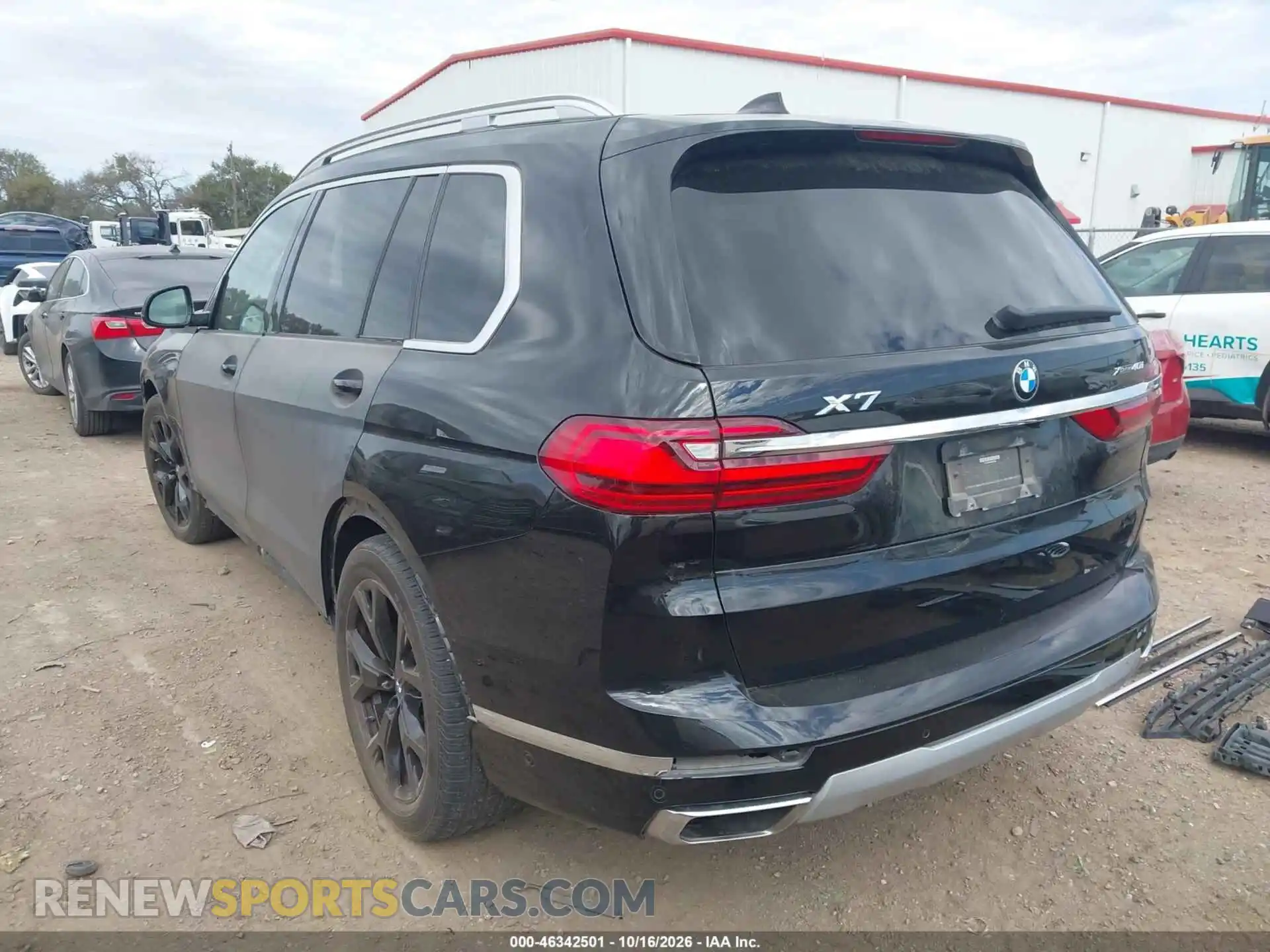 3 fotografías del automóvil dañado 5UXCW2C01N9K63280 BMW X7 2022