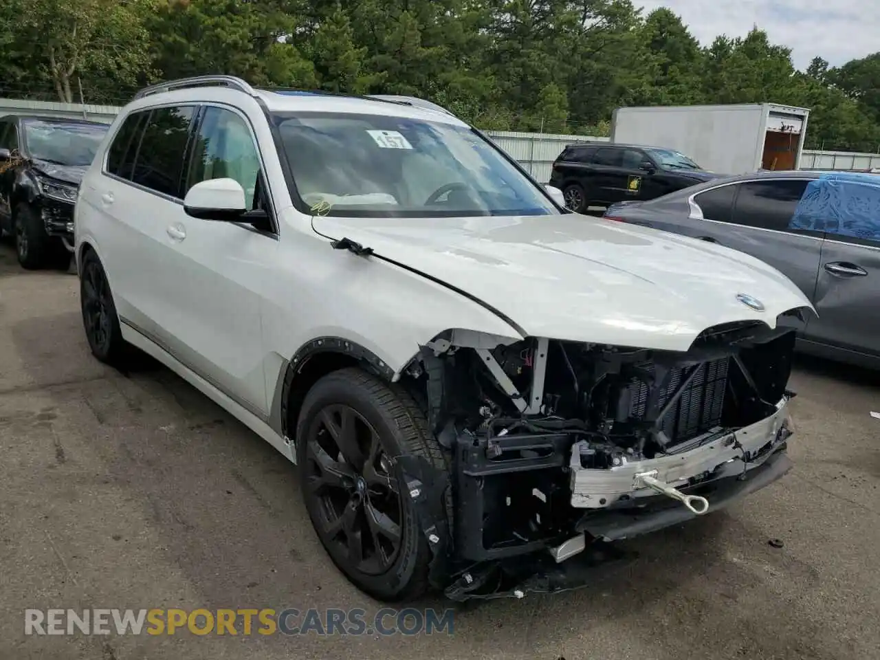 1 Photograph of a damaged car 5UXCW2C01N9M56903 BMW X7 2022