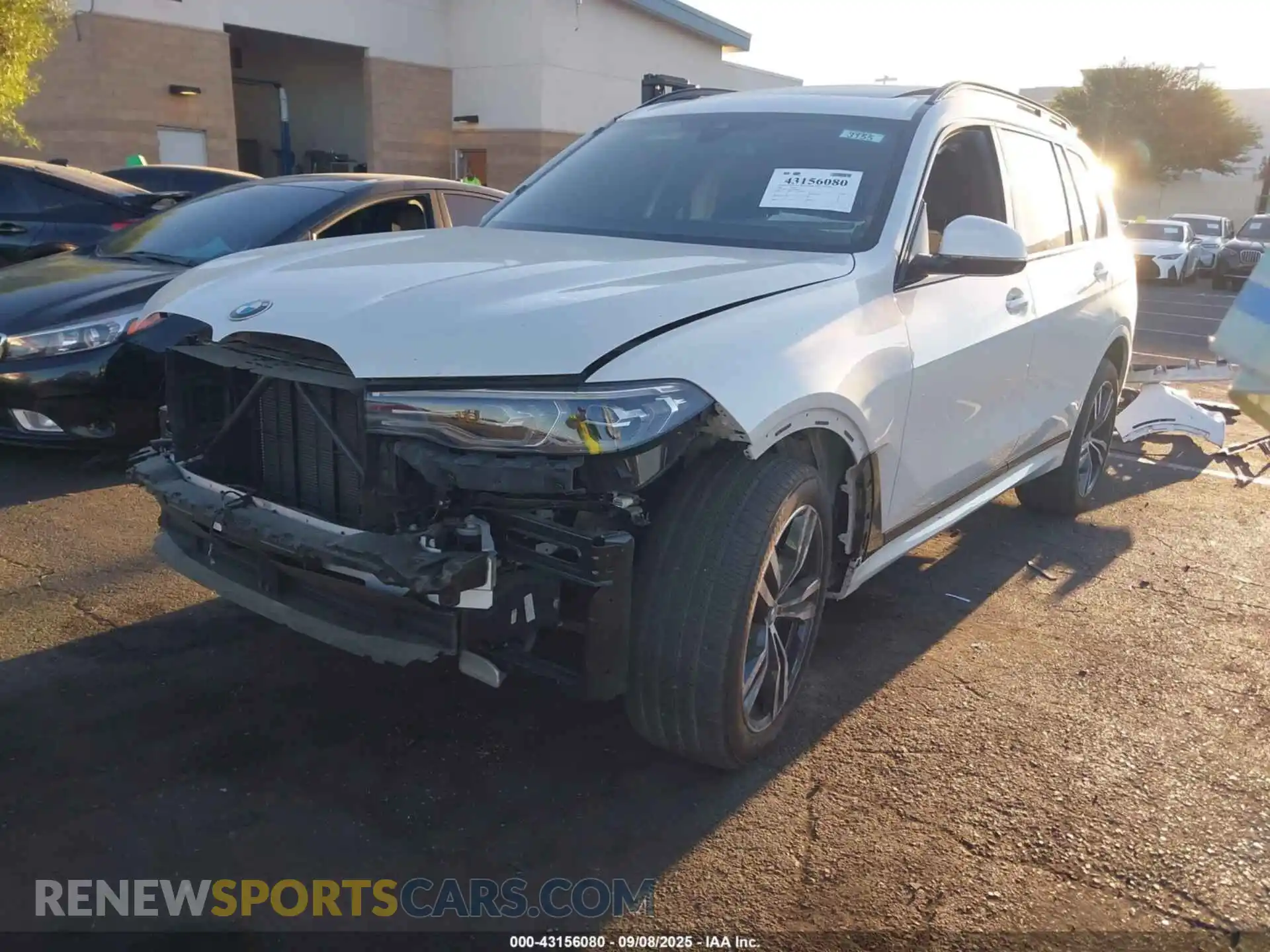 2 Photograph of a damaged car 5UXCW2C02N9J88590 BMW X7 2022