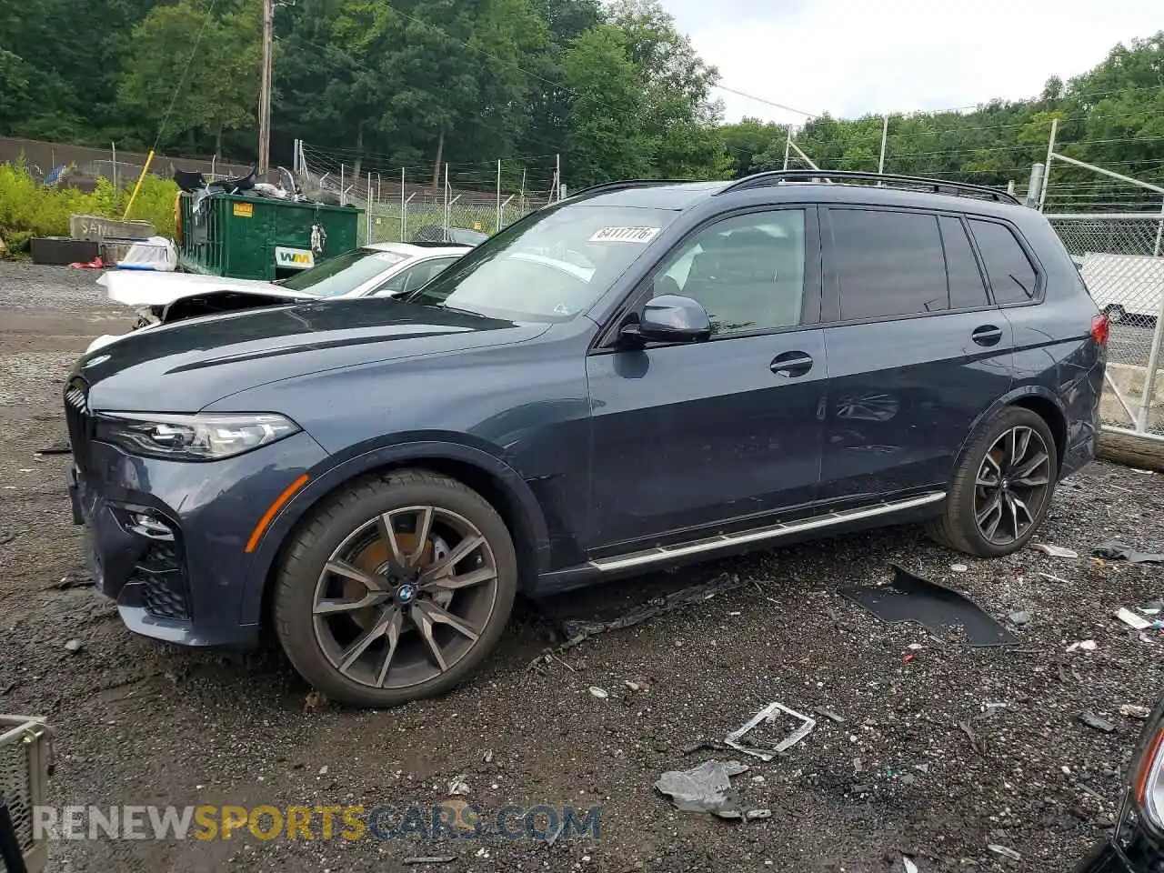 1 Photograph of a damaged car 5UXCW2C02N9K00379 BMW X7 2022