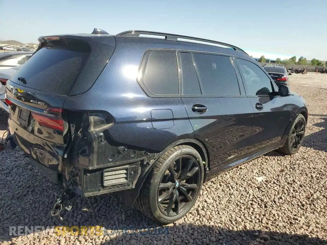 3 Photograph of a damaged car 5UXCW2C03N9M08478 BMW X7 2022