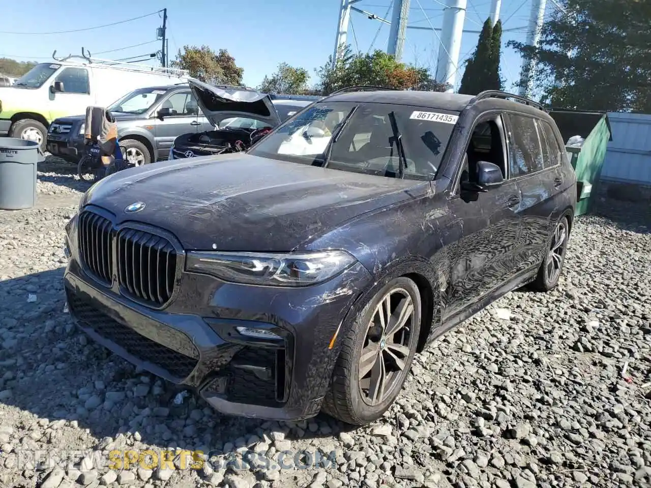 1 Photograph of a damaged car 5UXCW2C03N9M16063 BMW X7 2022