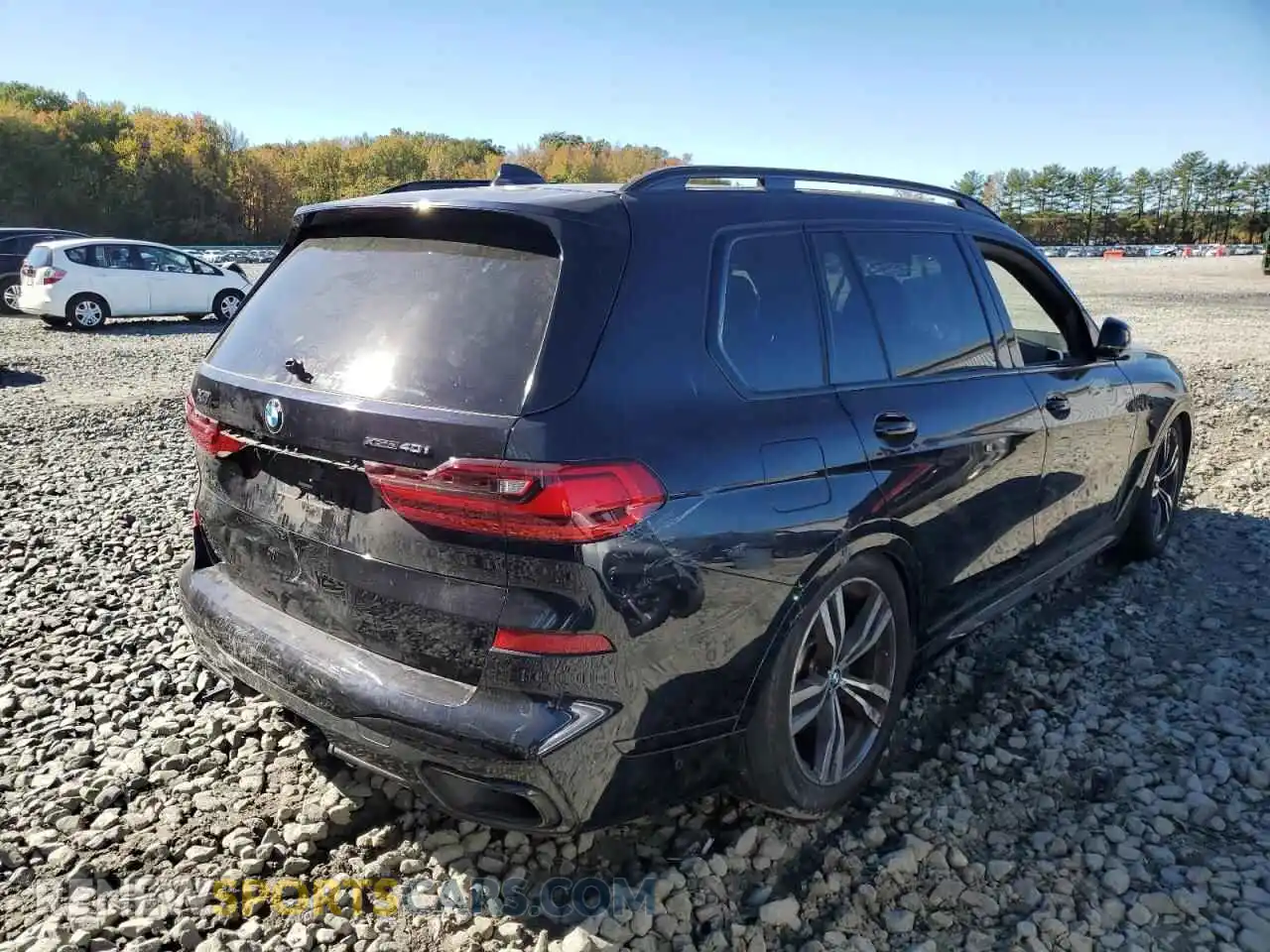 3 Photograph of a damaged car 5UXCW2C03N9M16063 BMW X7 2022