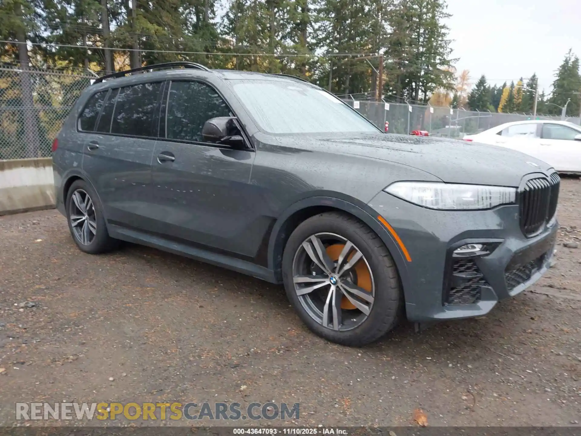 1 Photograph of a damaged car 5UXCW2C04N9K69641 BMW X7 2022