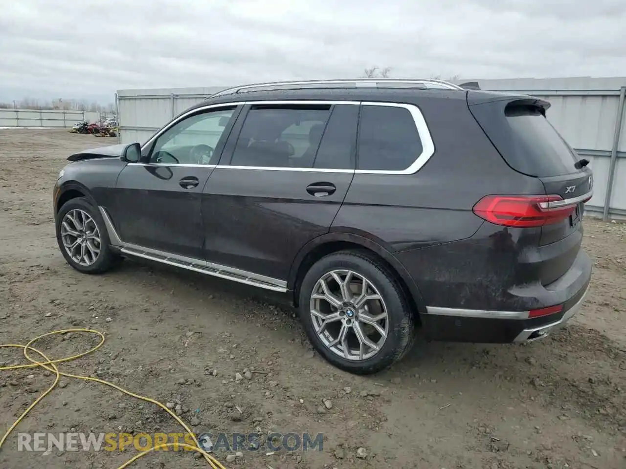 2 Photograph of a damaged car 5UXCW2C04N9M75073 BMW X7 2022