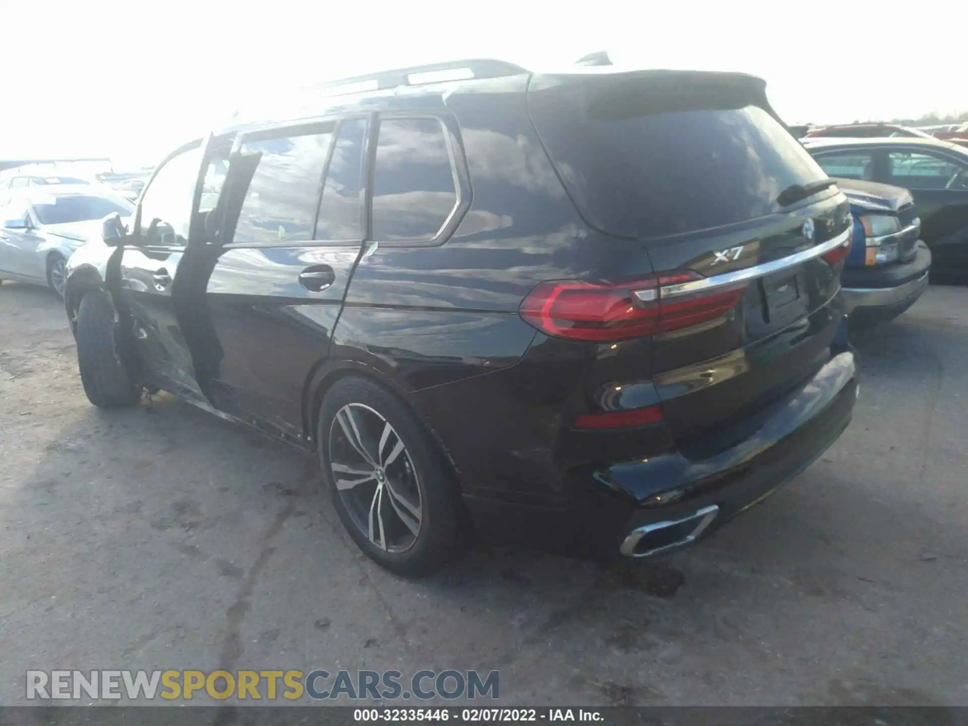 3 Фотография поврежденного автомобиля 5UXCW2C05N9J23992 BMW X7 2022