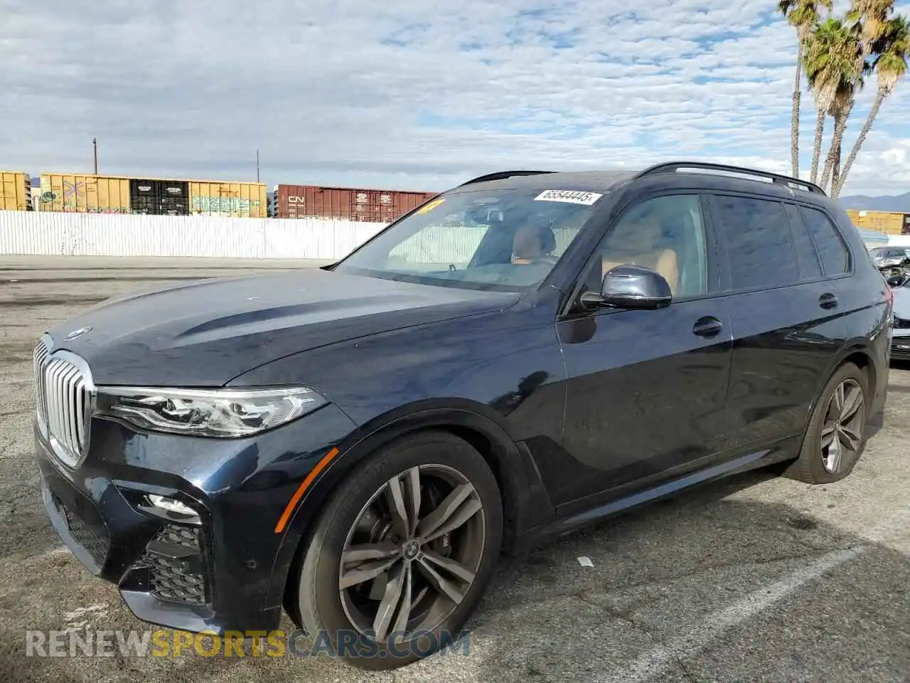 1 Photograph of a damaged car 5UXCW2C05N9K49544 BMW X7 2022