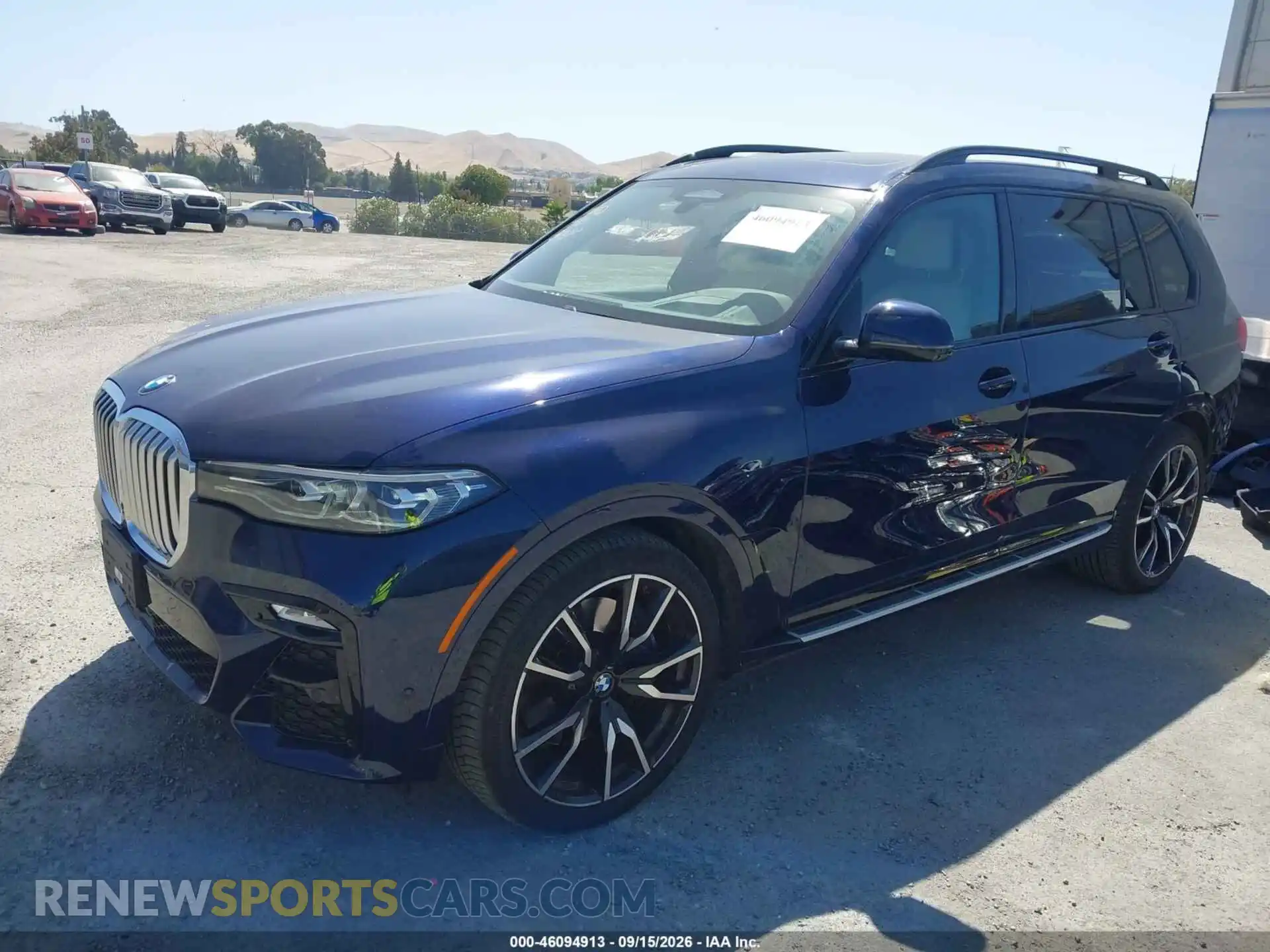 2 Photograph of a damaged car 5UXCW2C05N9L29832 BMW X7 2022